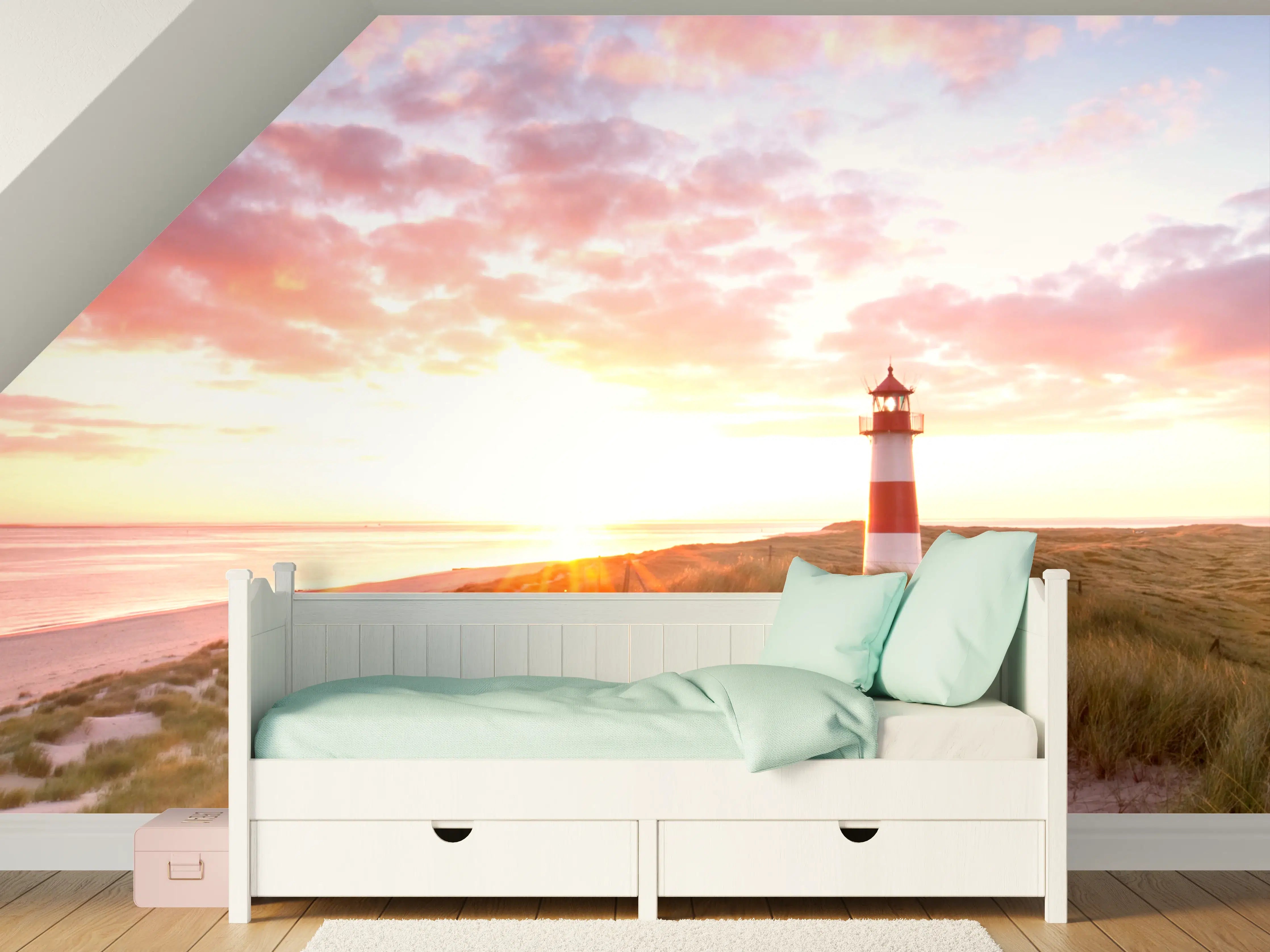 Kinderzimmer Wandgestaltung - Leuchtturm im silbernen Dämmerlicht