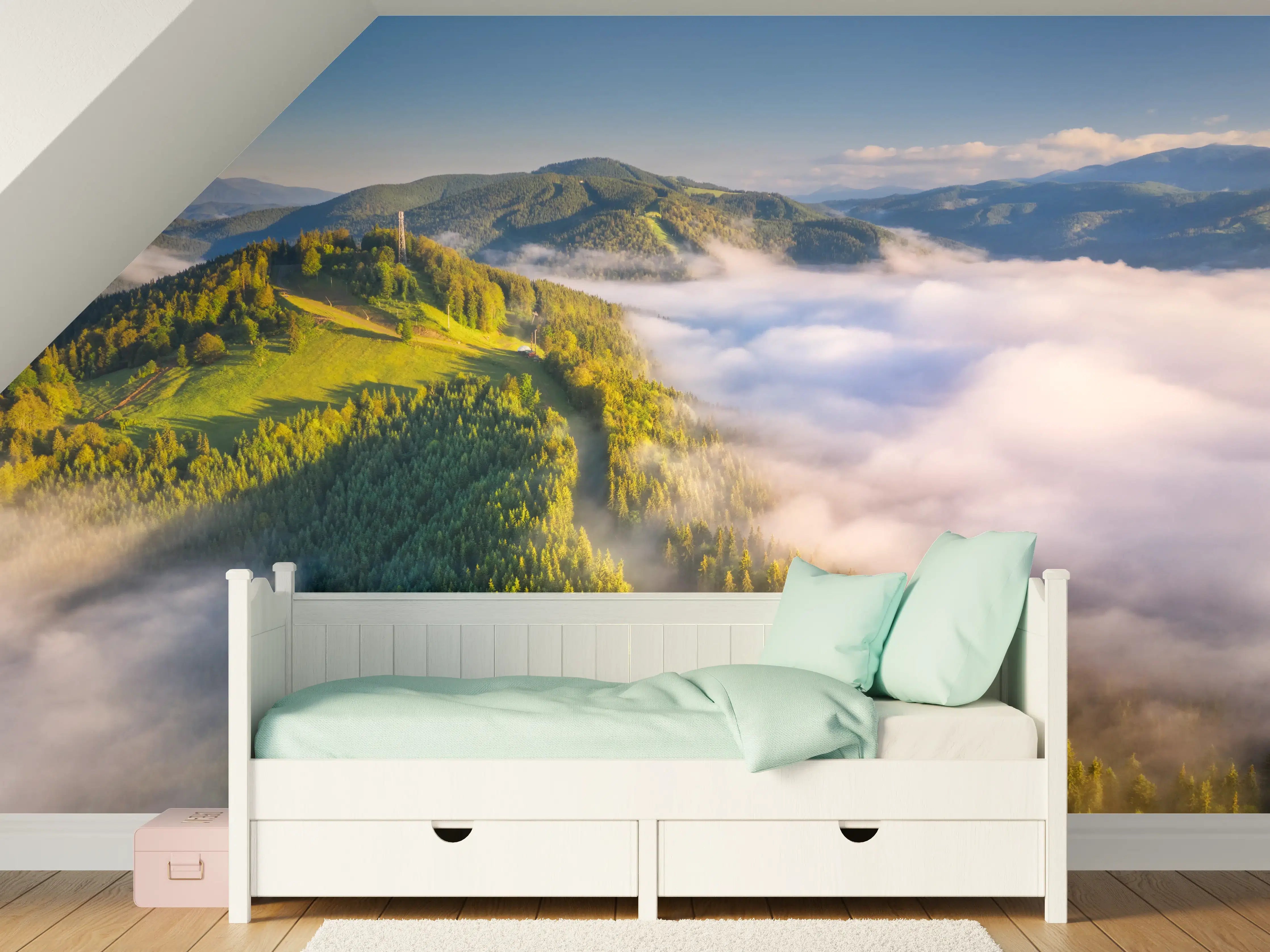 Kinderzimmer Wandgestaltung - Malerische Berglandschaft im Morgengrauen