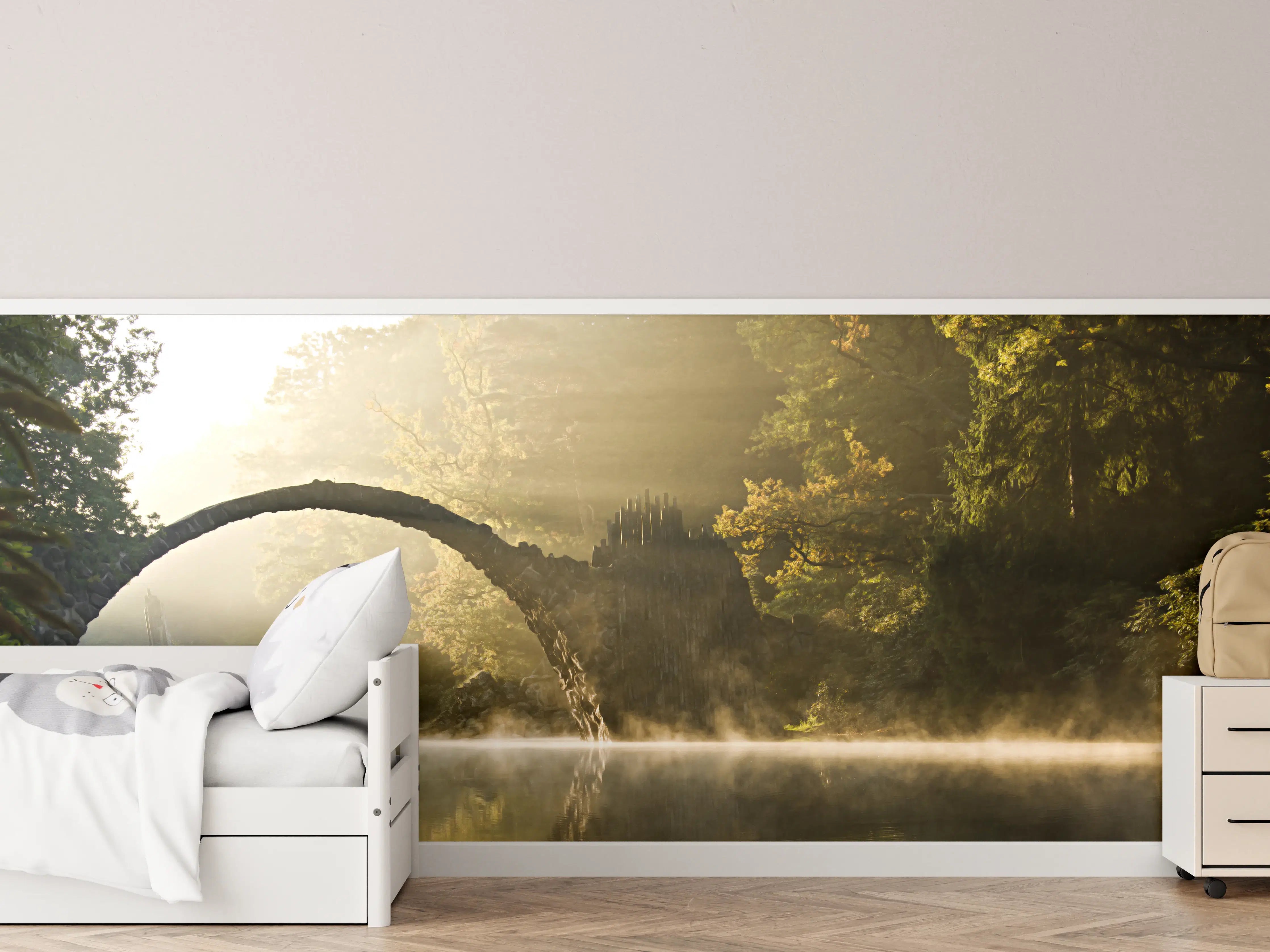 Kinderzimmer Wandgestaltung - Malerische Flusslandschaft mit Morgendunst