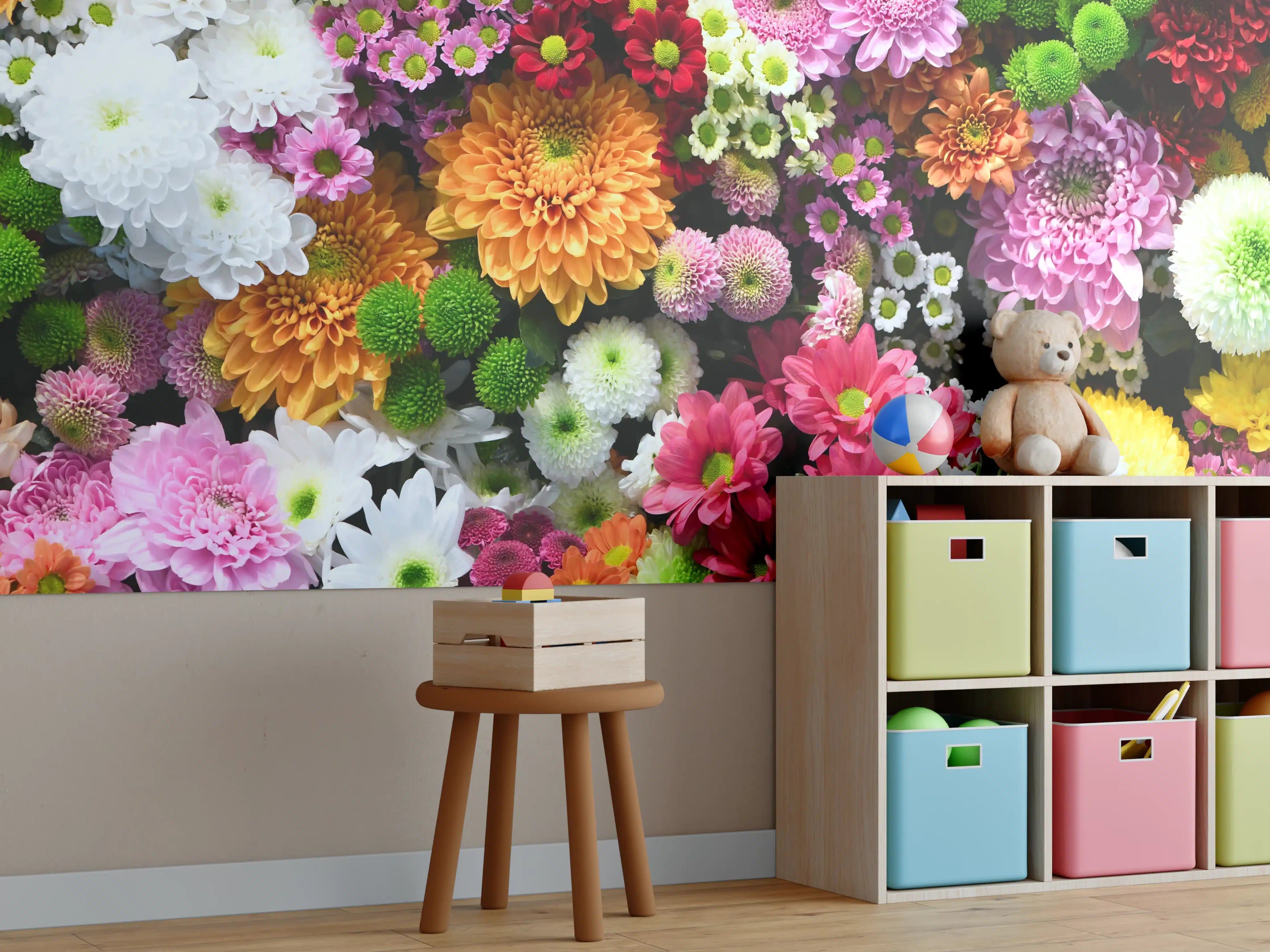 Kinderzimmer Wandgestaltung - Mix aus bunten Frühlingsblumen