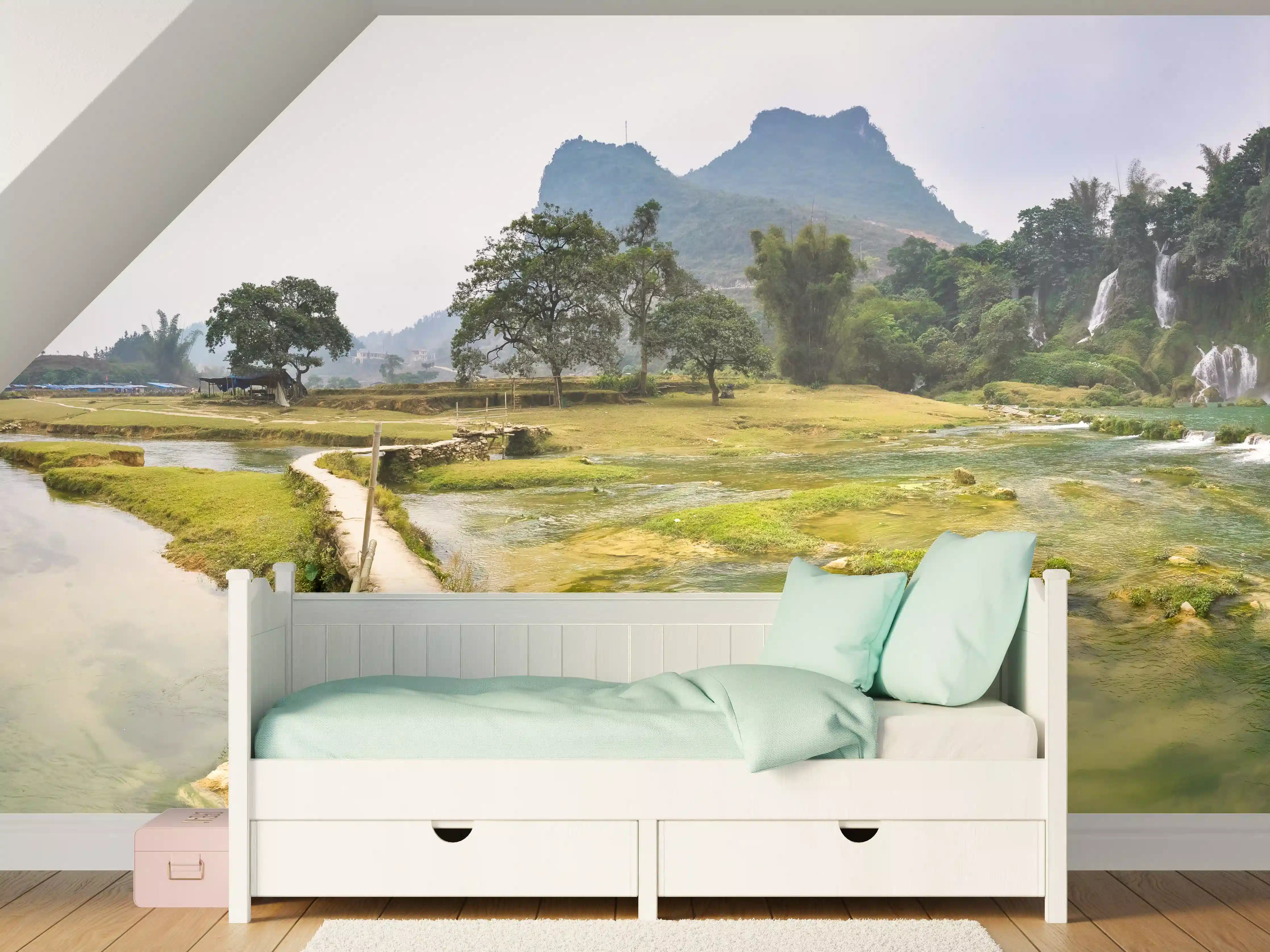 Kinderzimmer Wandgestaltung - Naturparadies mit Wasserfällen und Brücke
