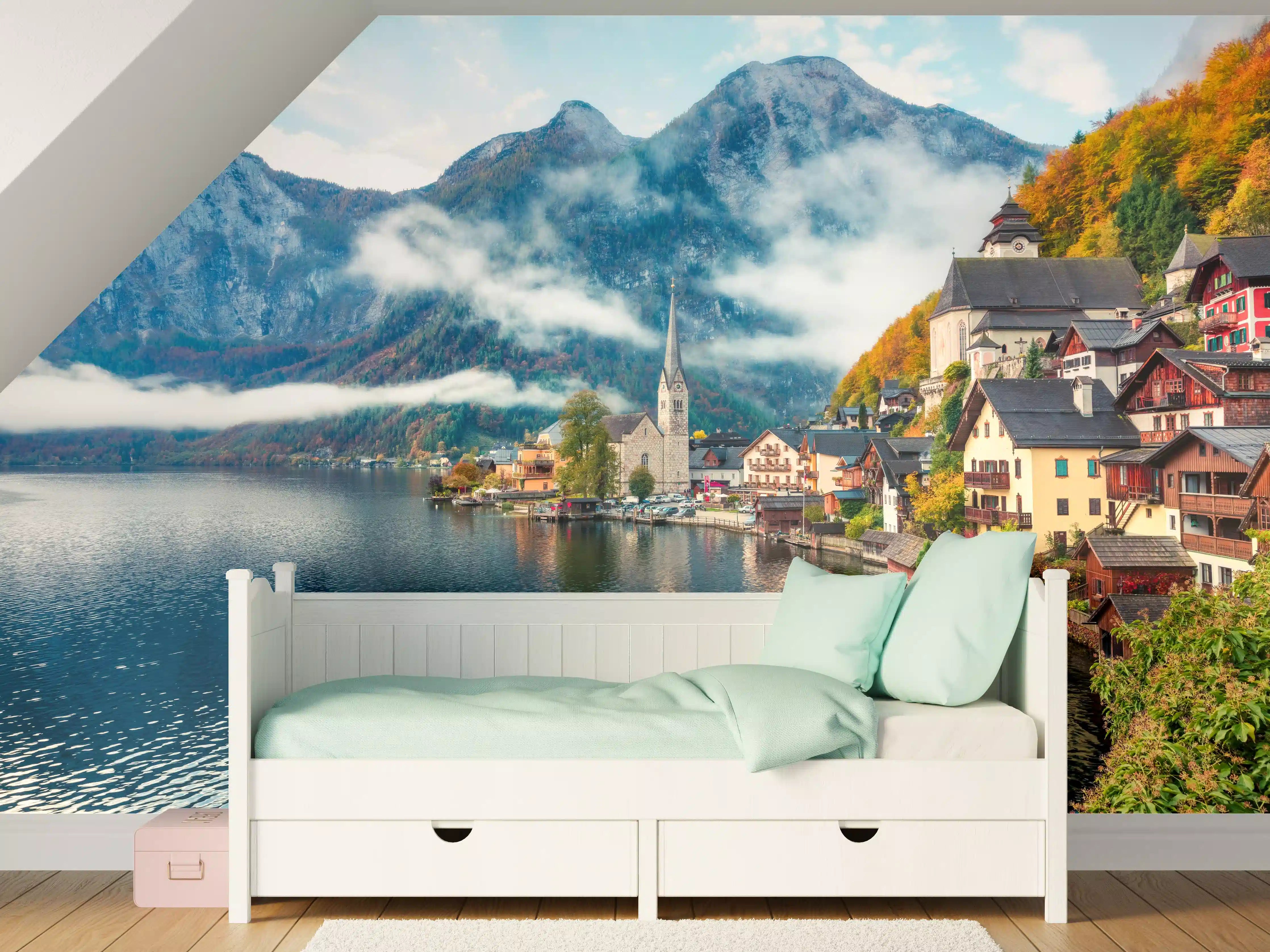 Kinderzimmer Wandgestaltung - Neblige Herbstszene am Hallstätter See