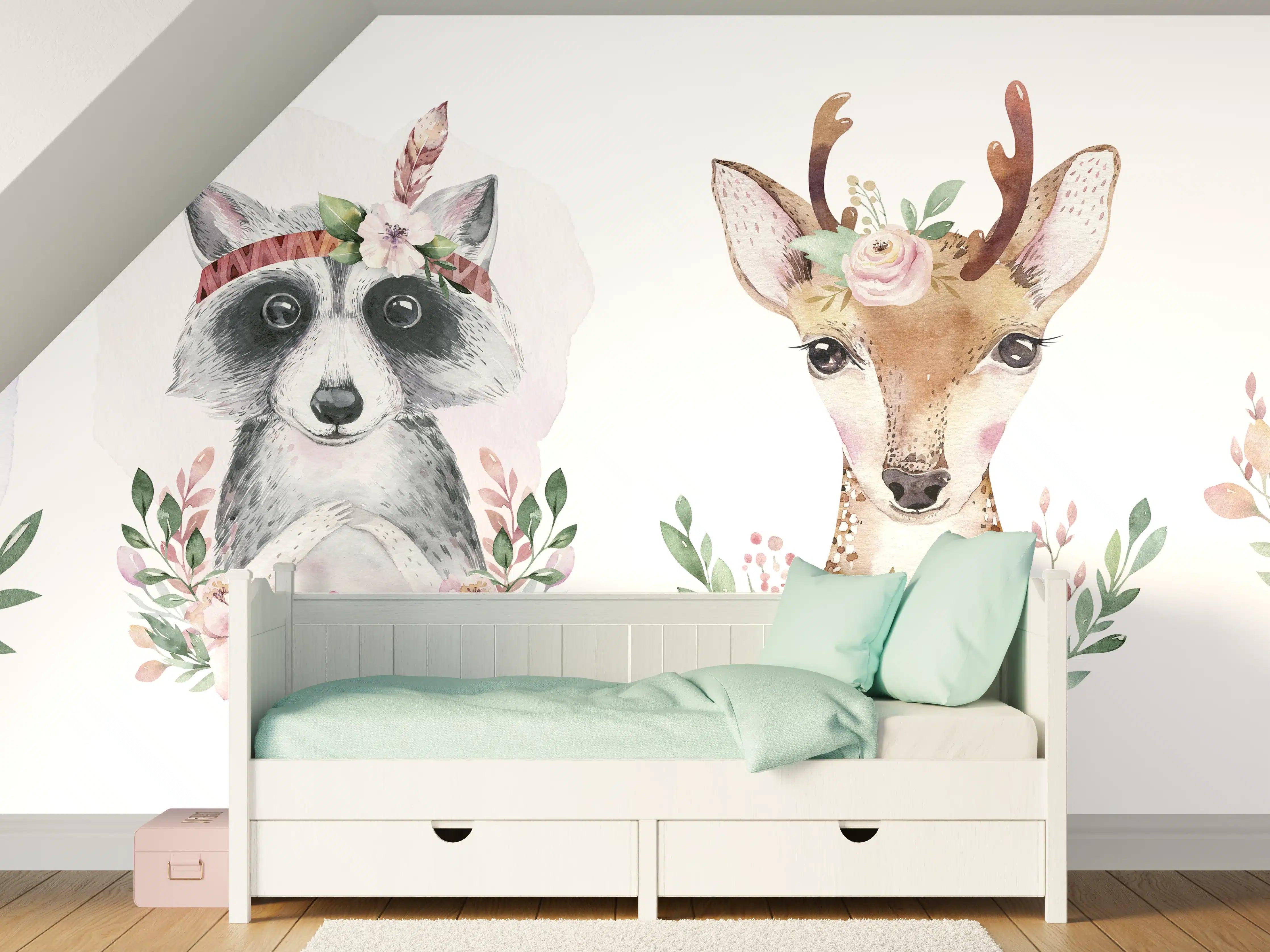 Kinderzimmer Wandgestaltung - Niedliche Tiermotive mit Blumenkränzen