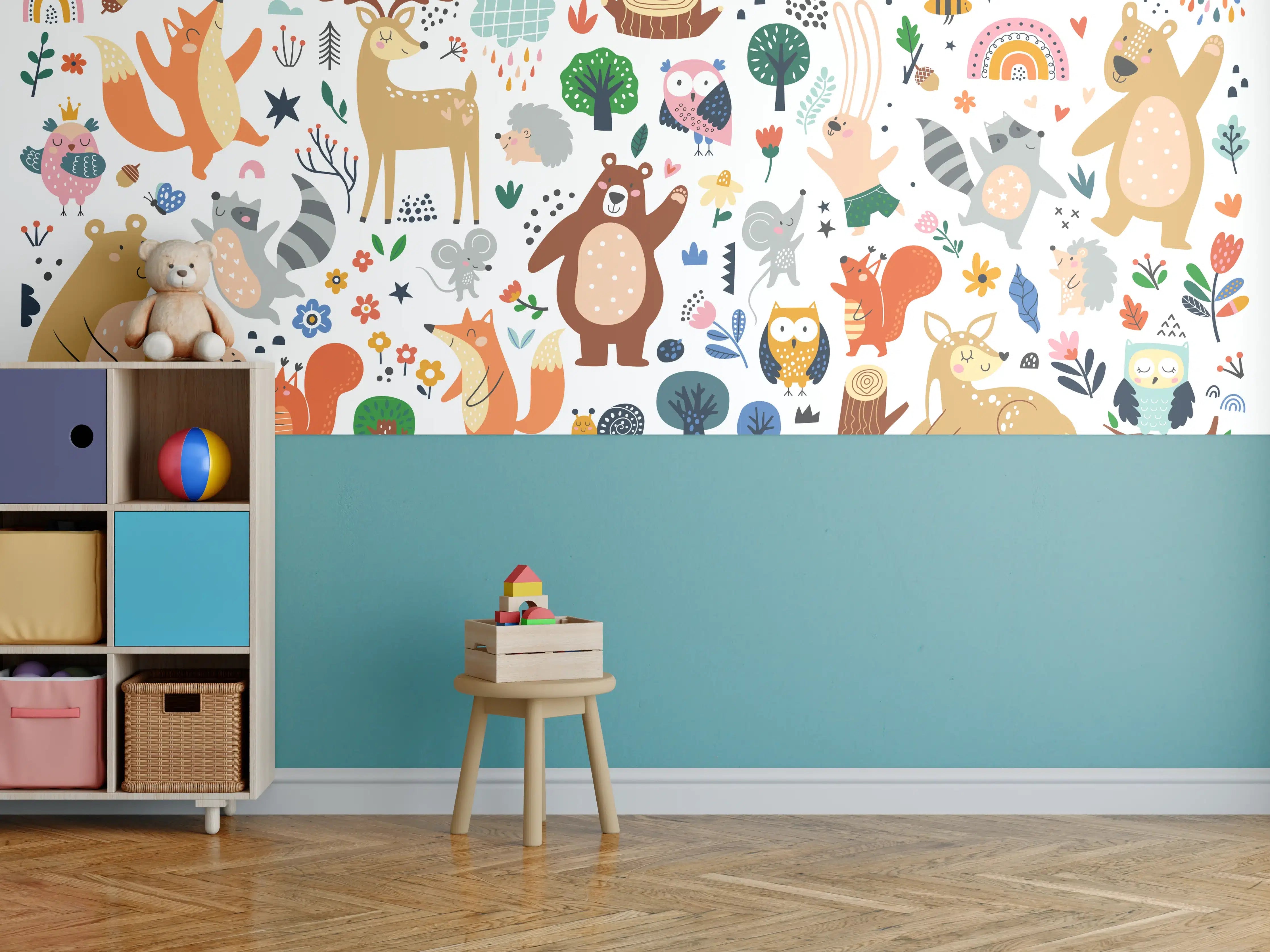Kinderzimmer Wandgestaltung - Niedliche Waldtiere im bunten Design