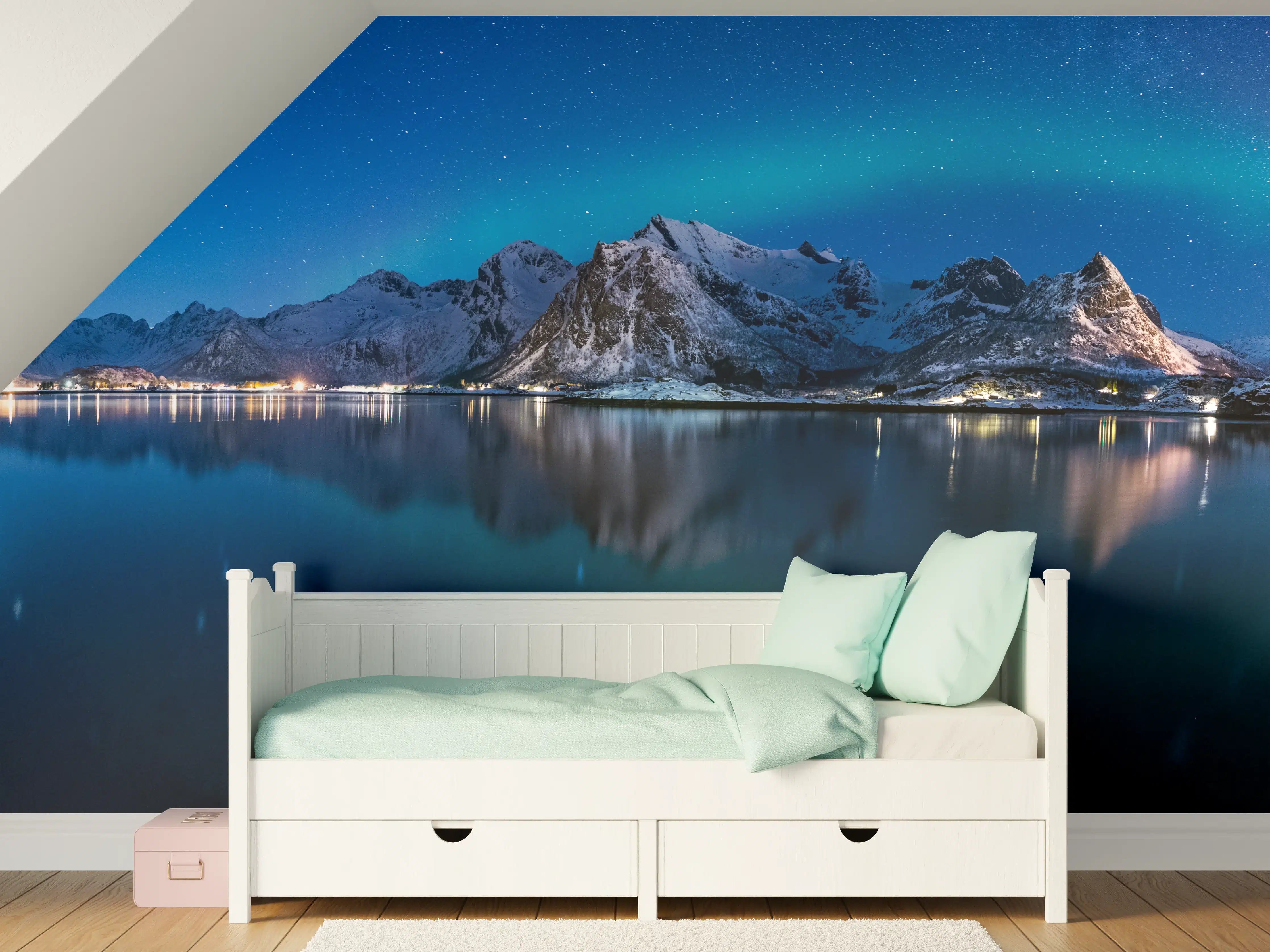Kinderzimmer Wandgestaltung - Polarlichter am Himmel von Norwegen