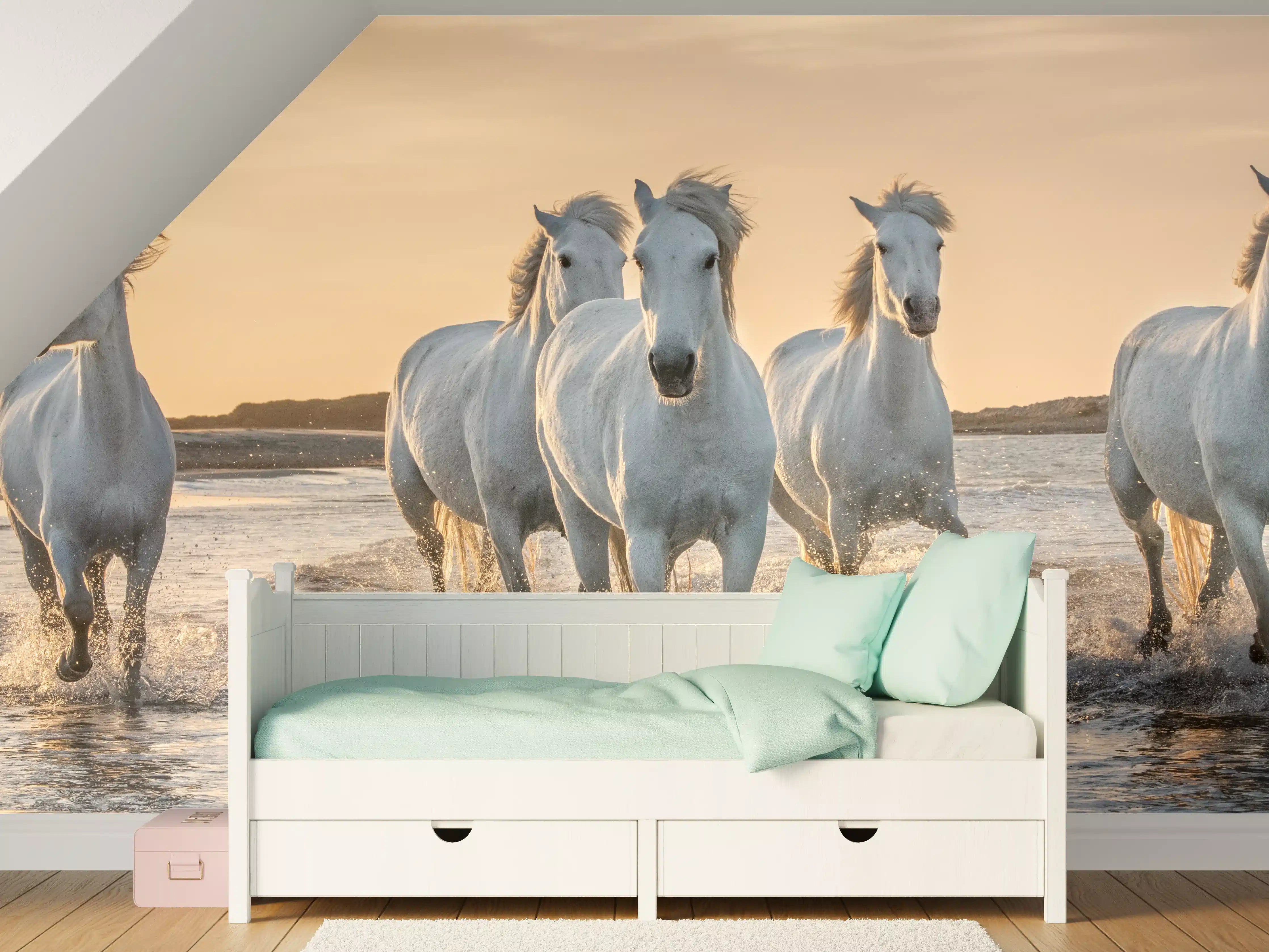 Kinderzimmer Wandgestaltung - Prachtvolle weiße Pferde