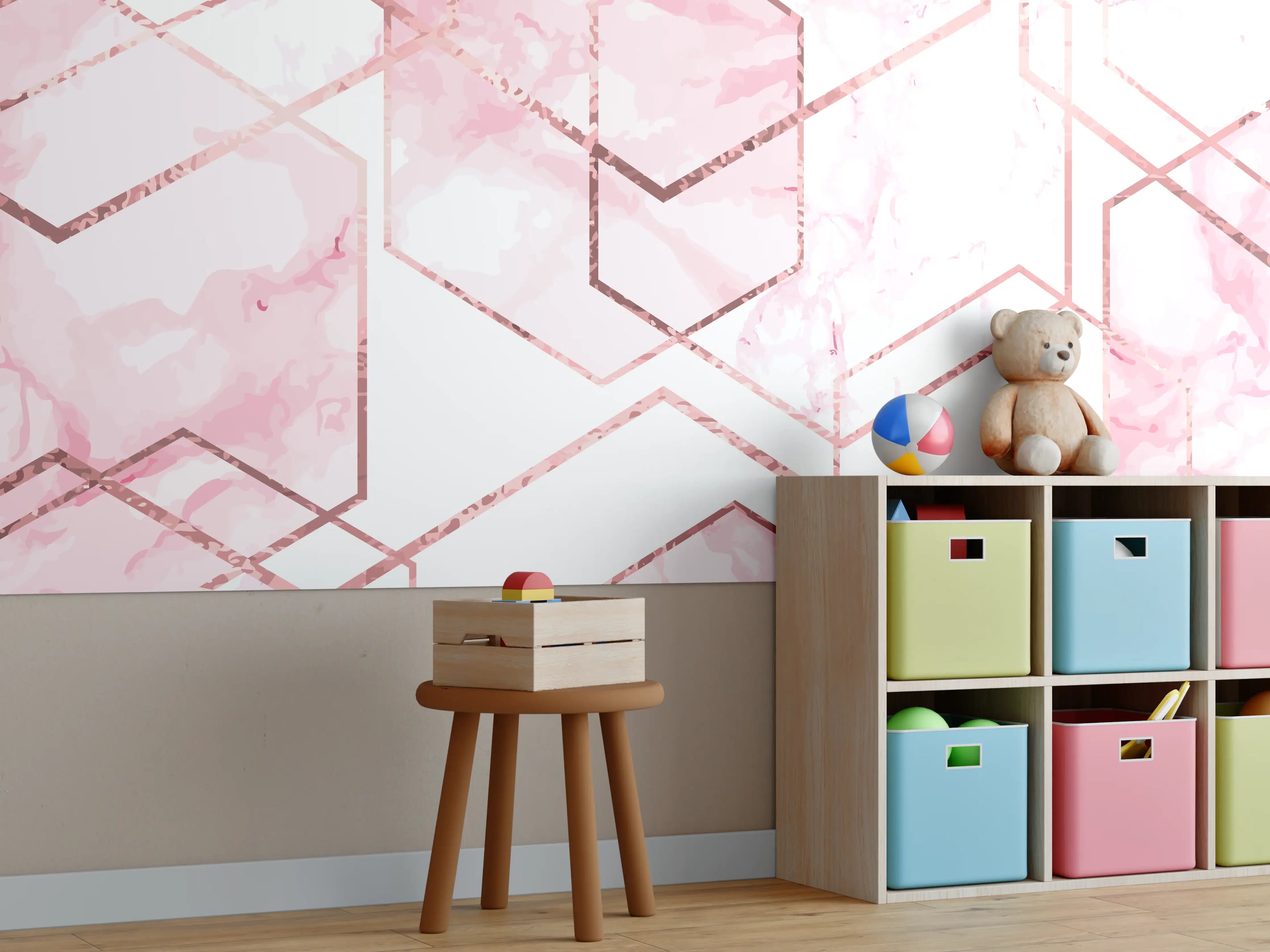 Kinderzimmer Wandgestaltung - Rosa Marmor mit Goldakzenten