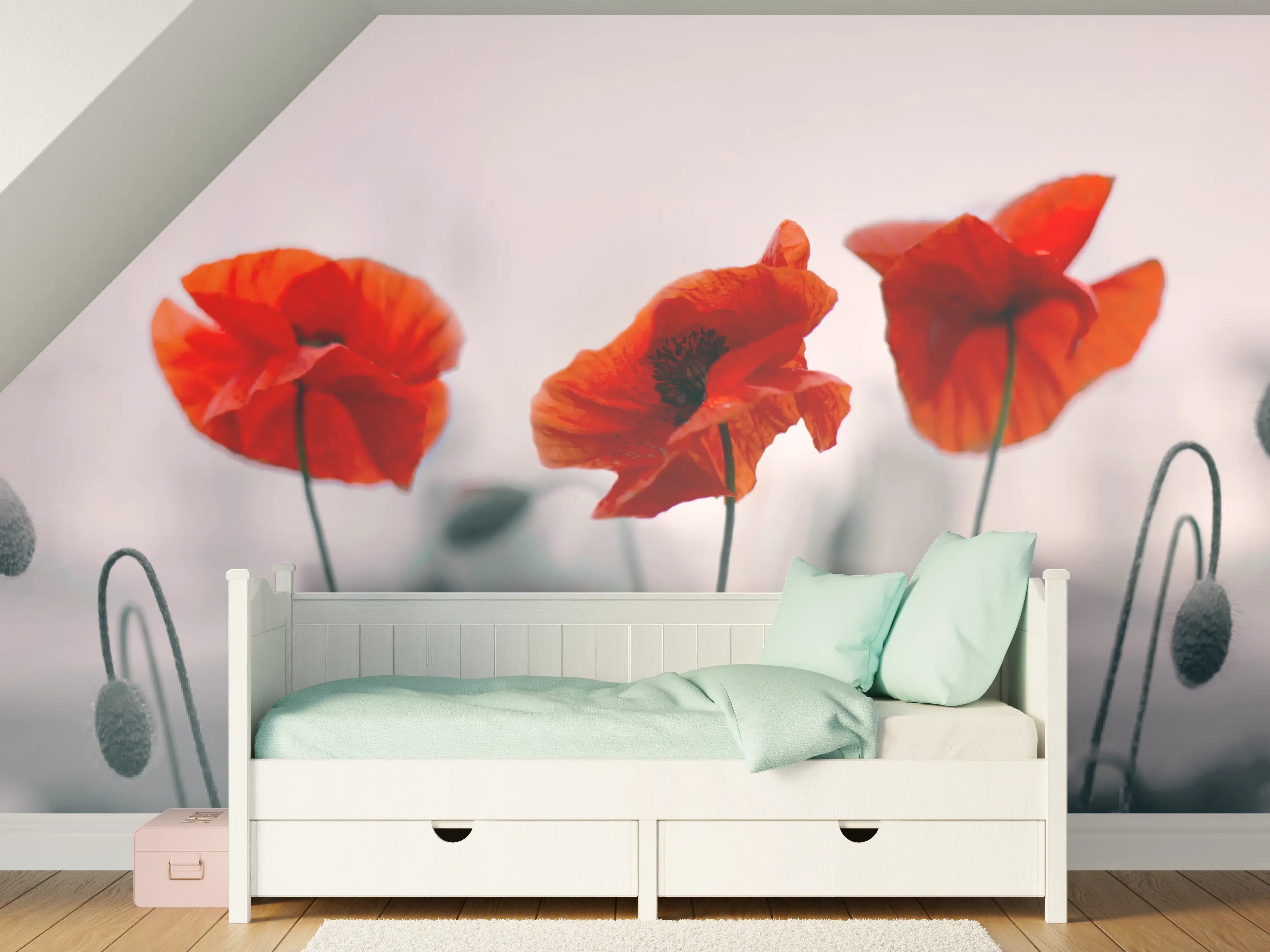 Kinderzimmer Wandgestaltung - Roter Mohn auf hellem Hintergrund