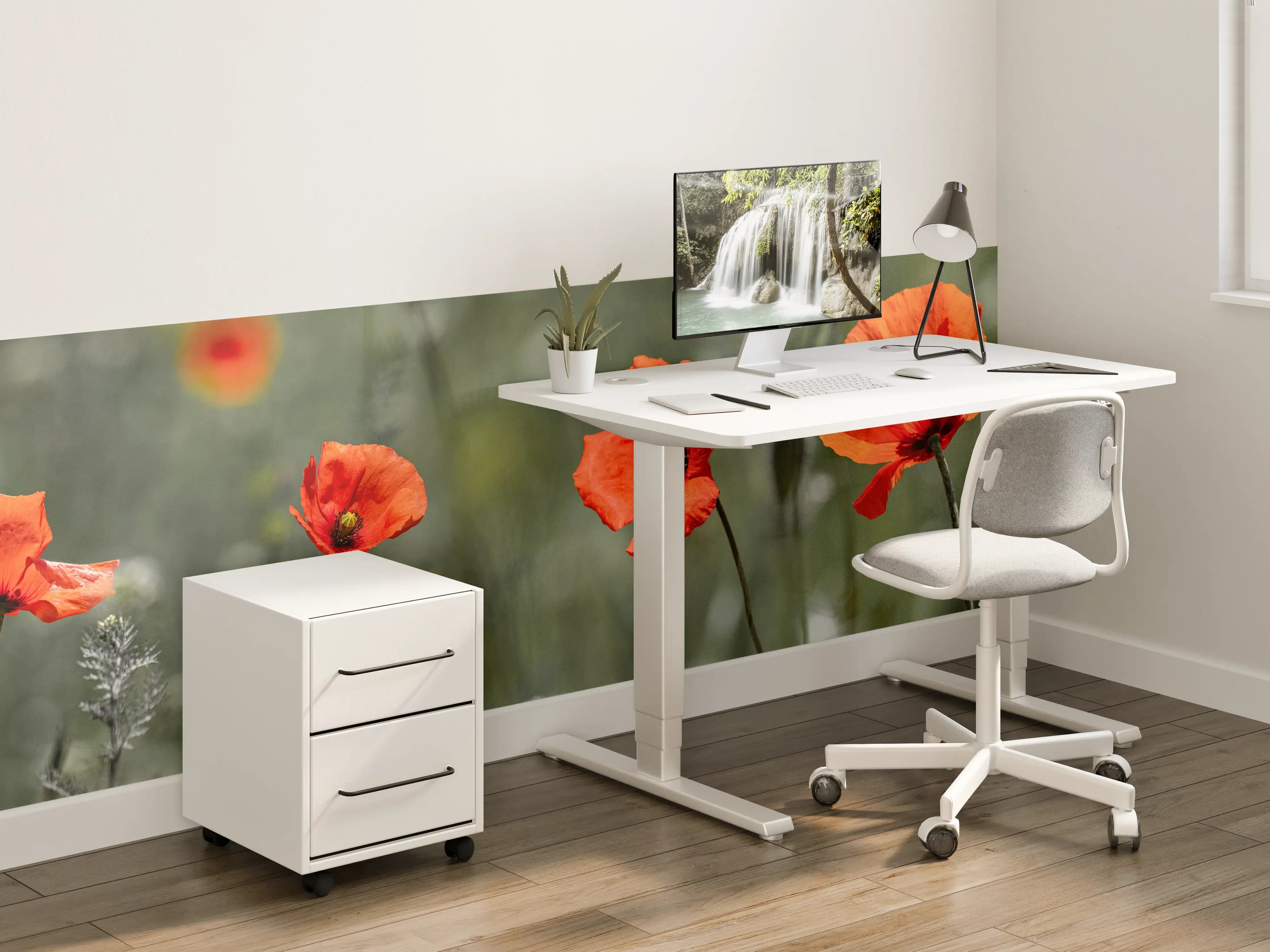 Kinderzimmer Wandgestaltung - Roter Mohn inmitten des Grüns