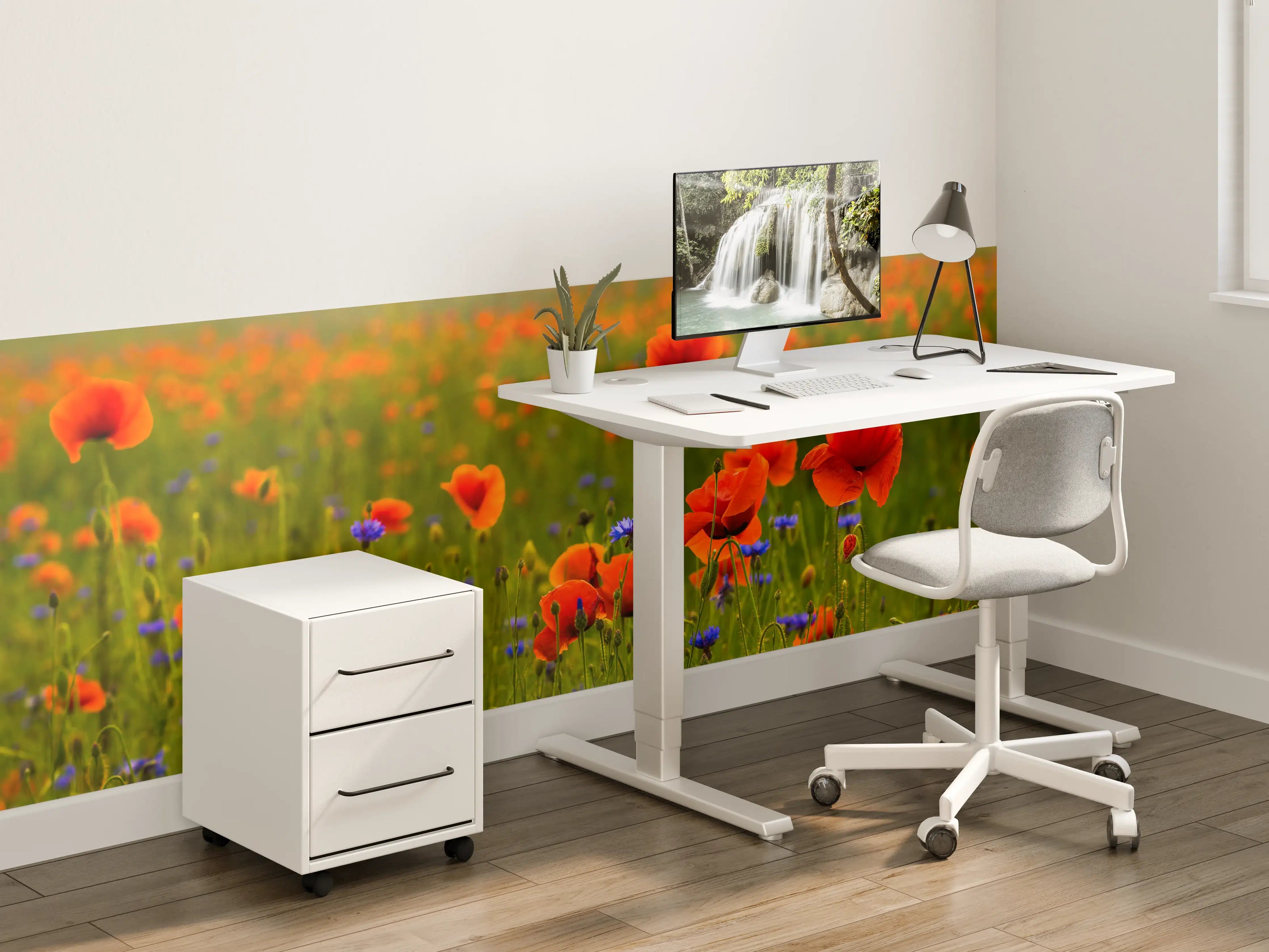 Kinderzimmer Wandgestaltung - Rotes Mohnfeld mit Kornblumen