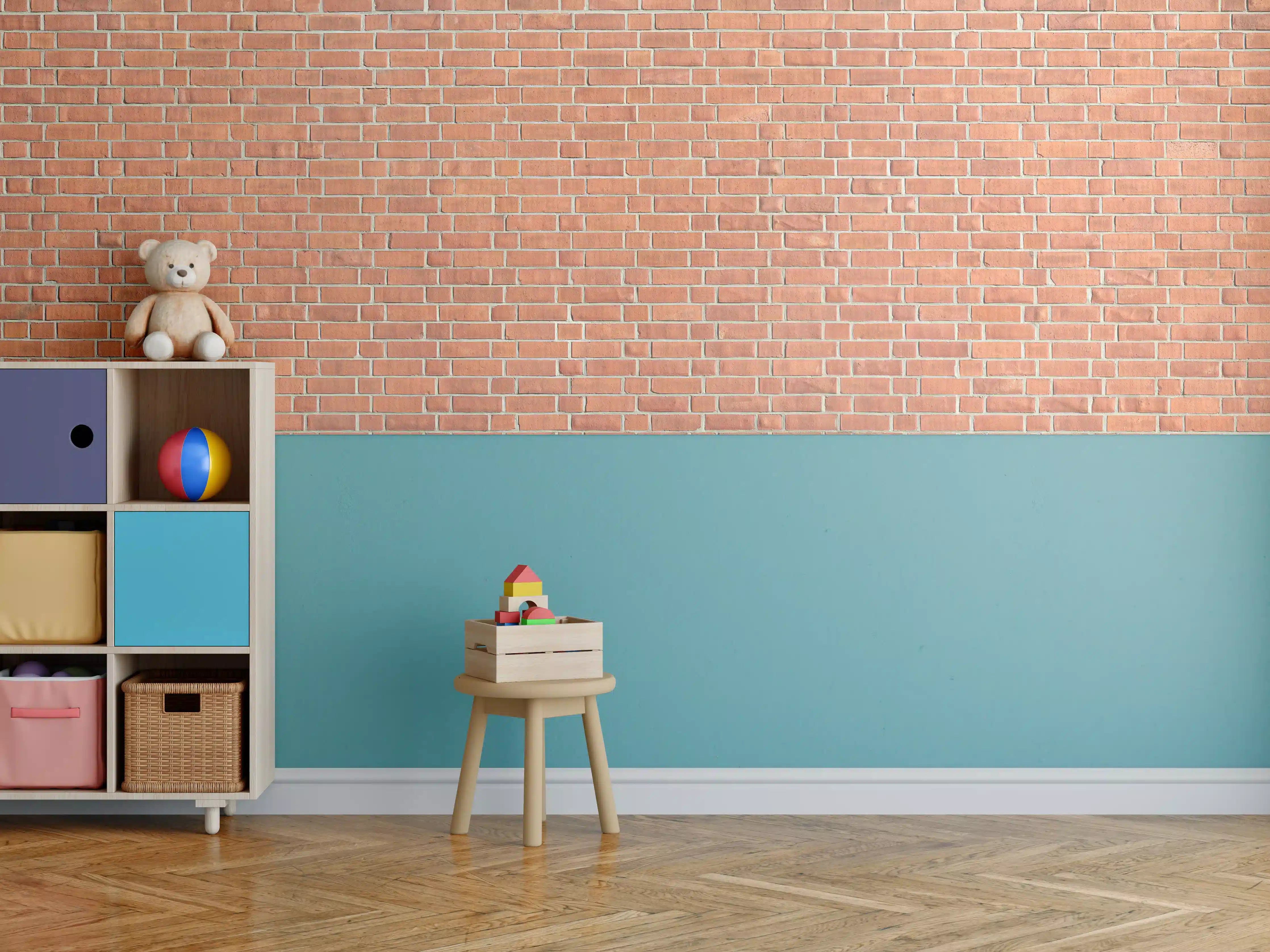 Kinderzimmer Wandgestaltung - Rustikale Backsteinwand mit warmem Orange-Ton