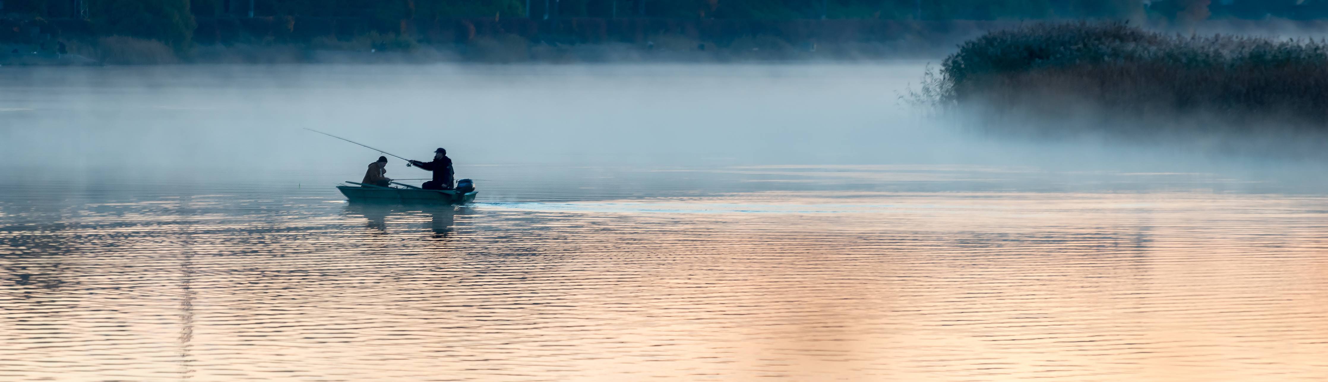 Kinderzimmer Wandgestaltung-Sanfte Morgen im Nebel am Wasser