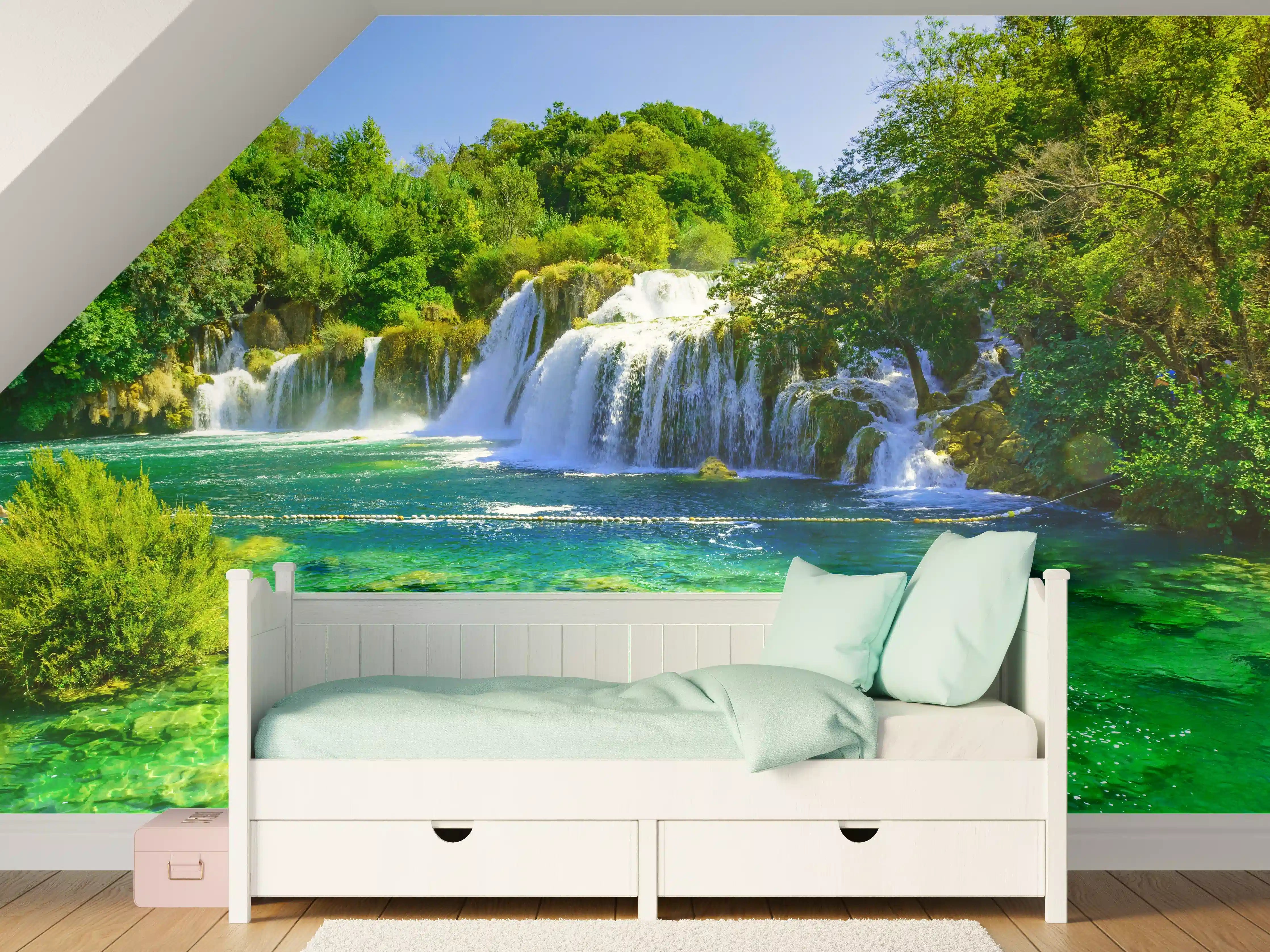 Kinderzimmer Wandgestaltung - Satte grüne Wasserfälle - Kroatien