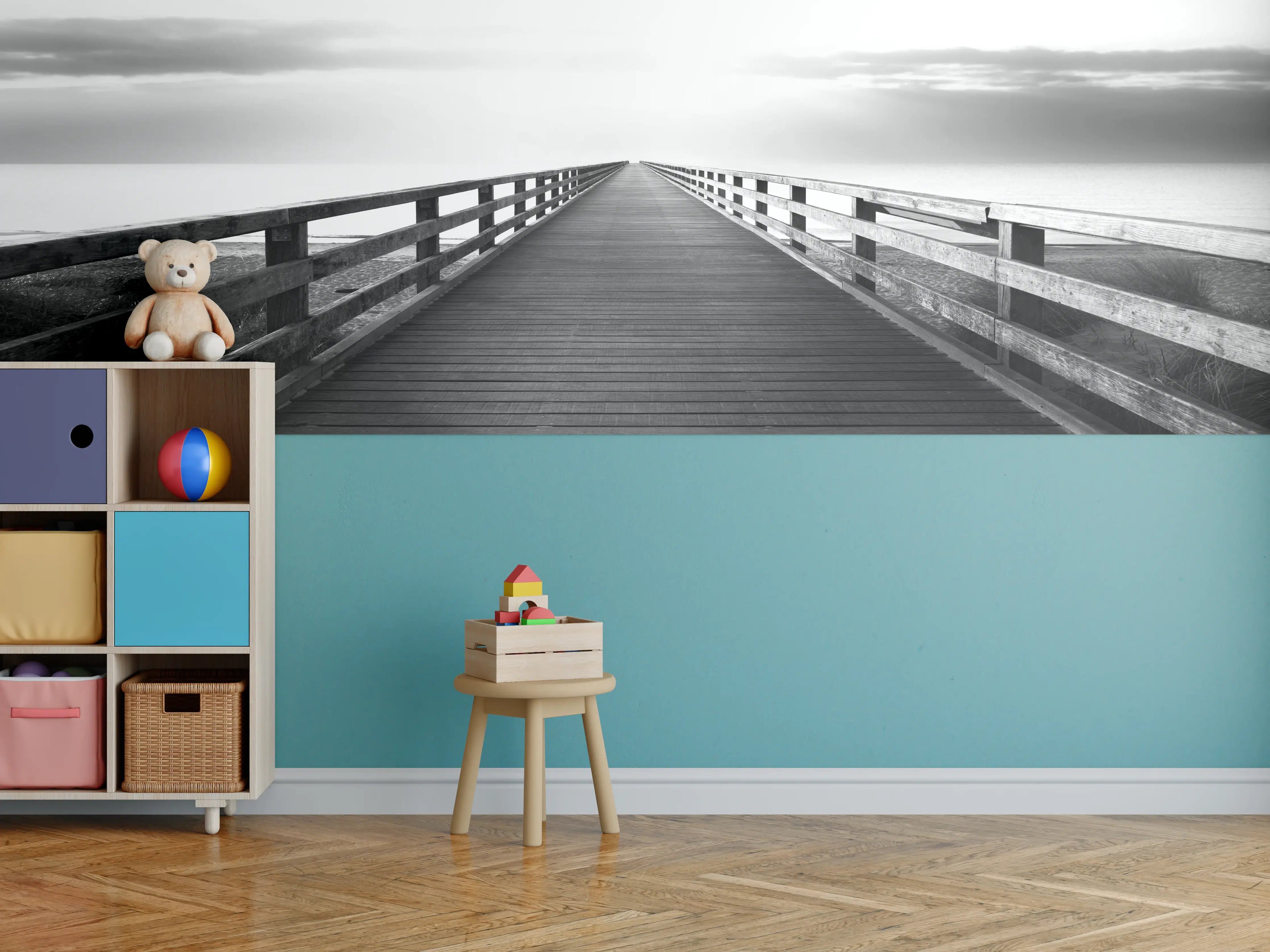 Kinderzimmer Wandgestaltung - Schlichten Holzsteg im nebelfreien Himmel