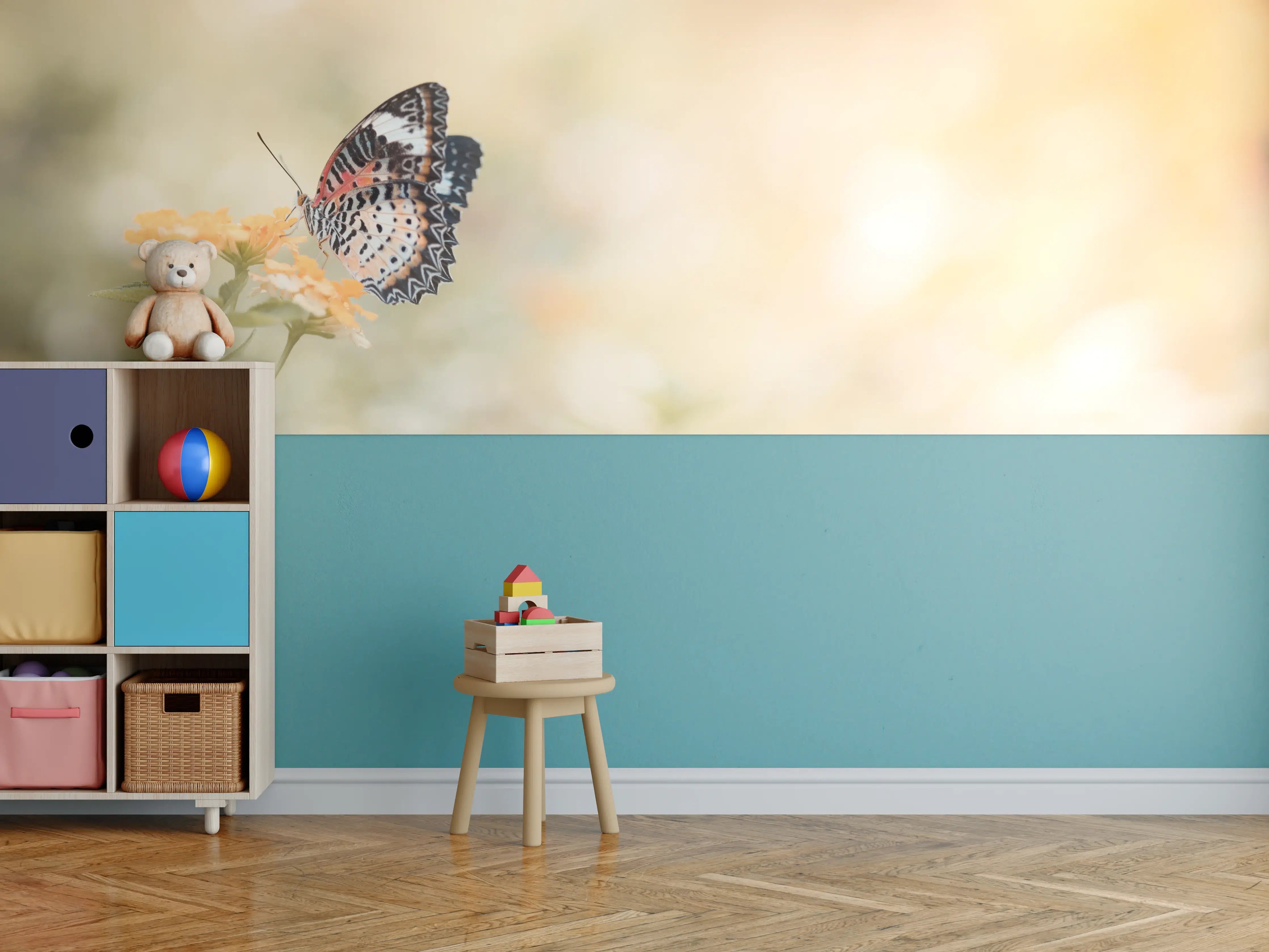 Kinderzimmer Wandgestaltung - Schmetterling auf eine orangene Blume