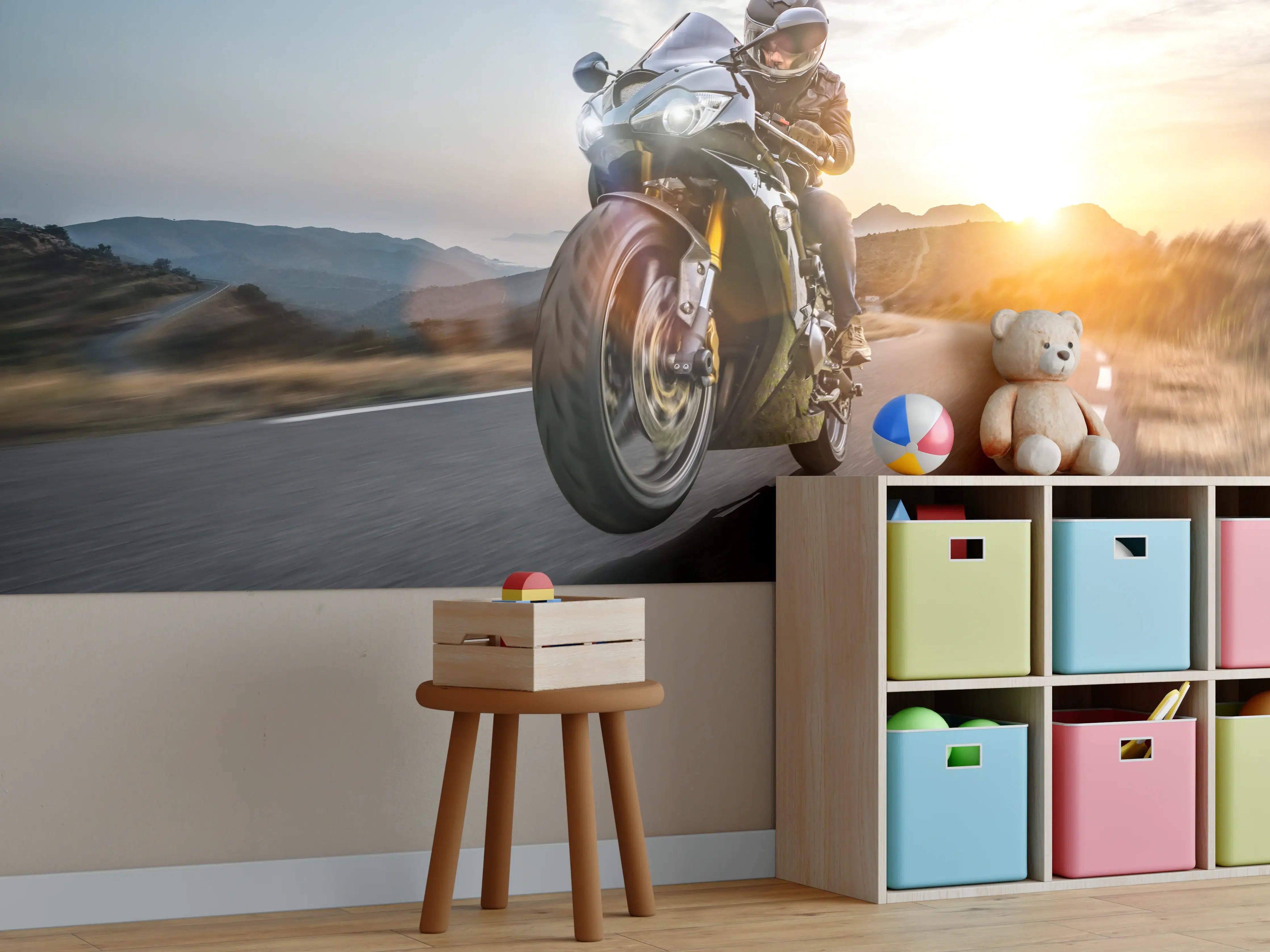 Kinderzimmer Wandgestaltung - Schnelles Motorrad auf der Küstenstraße