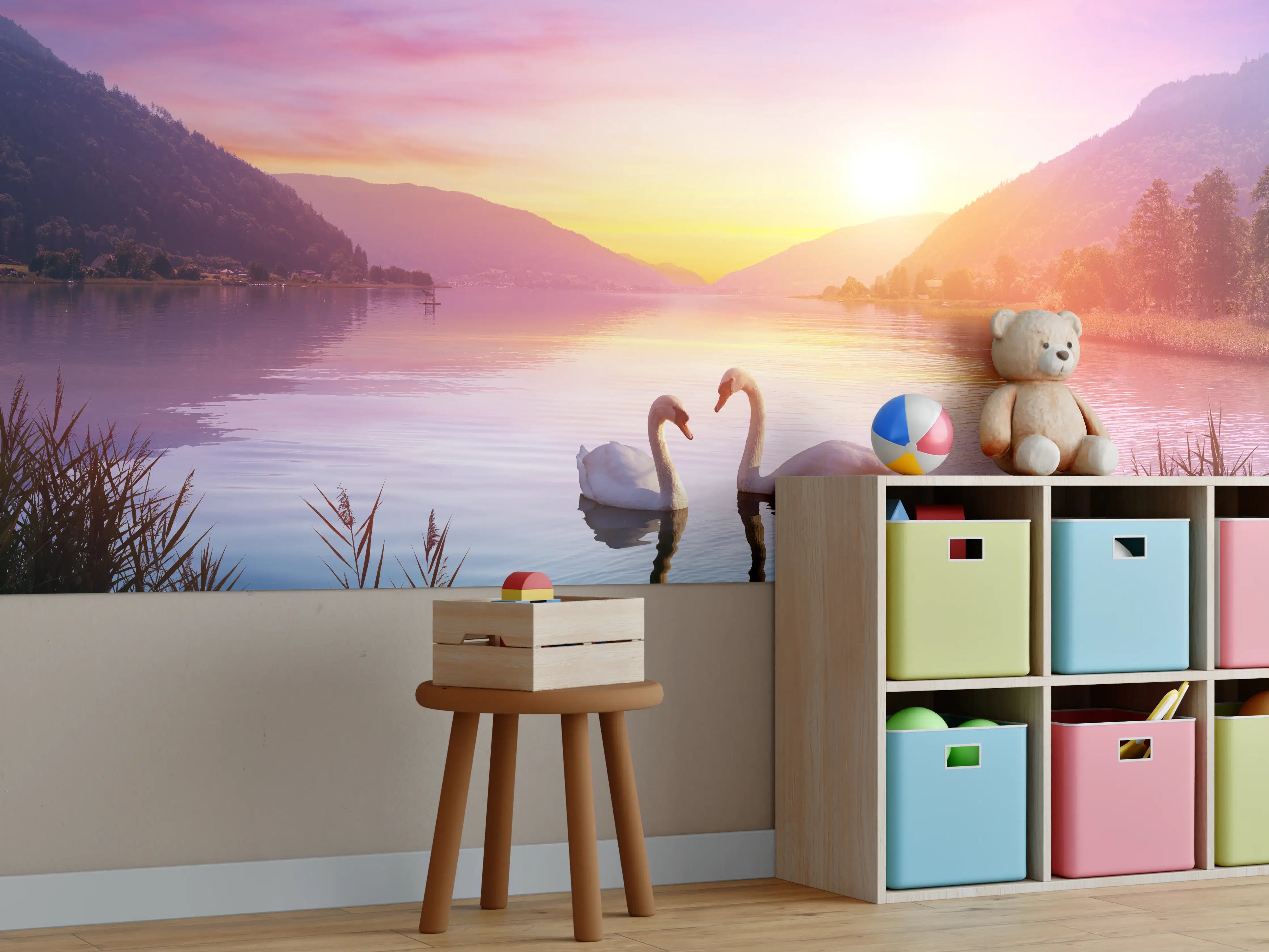 Kinderzimmer Wandgestaltung - Schwäne über dem See bei Sonnenaufgang - Ruhe und Romantik