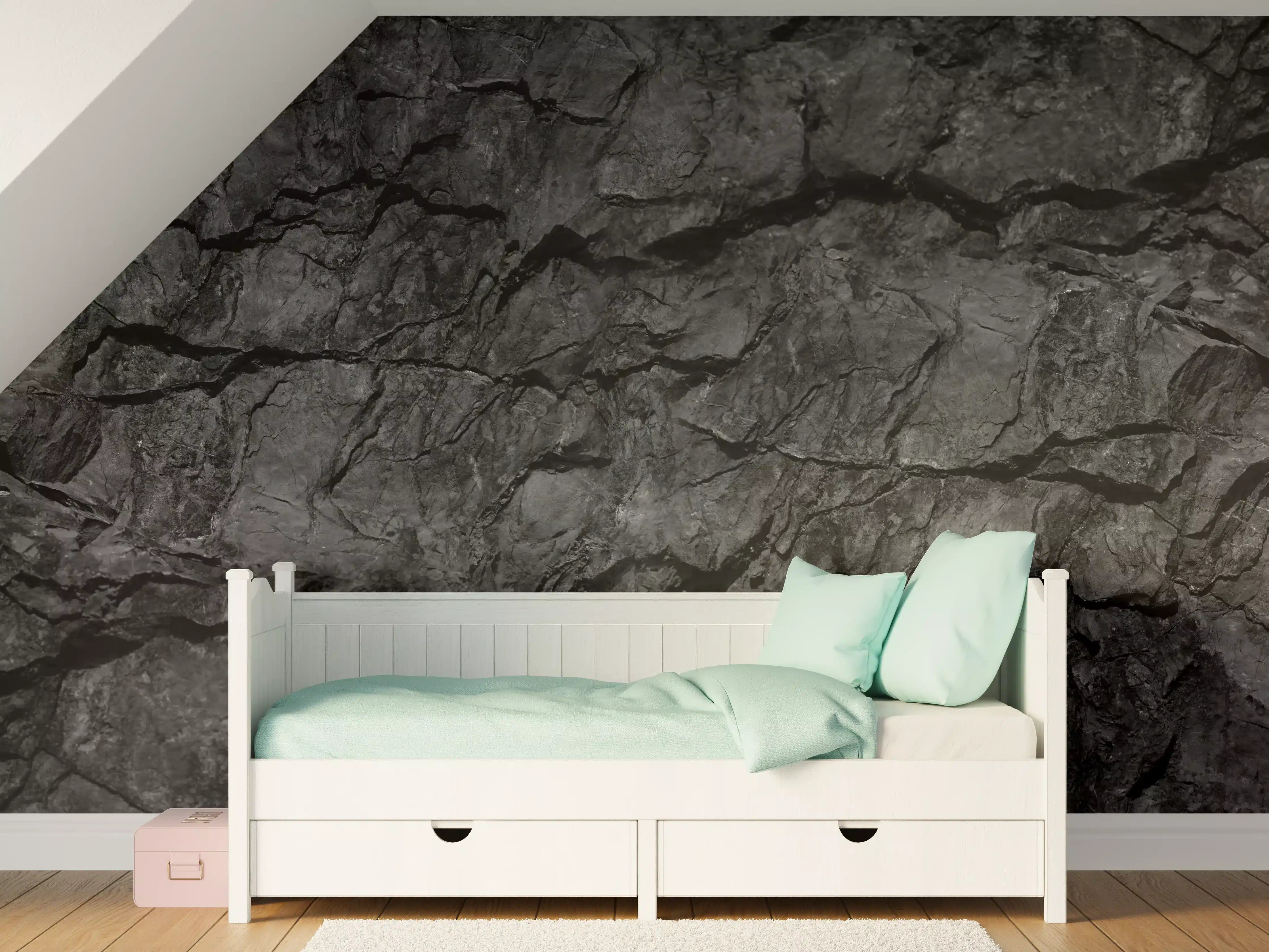 Kinderzimmer Wandgestaltung - Schwarze Gesteinstextur mit Rissen