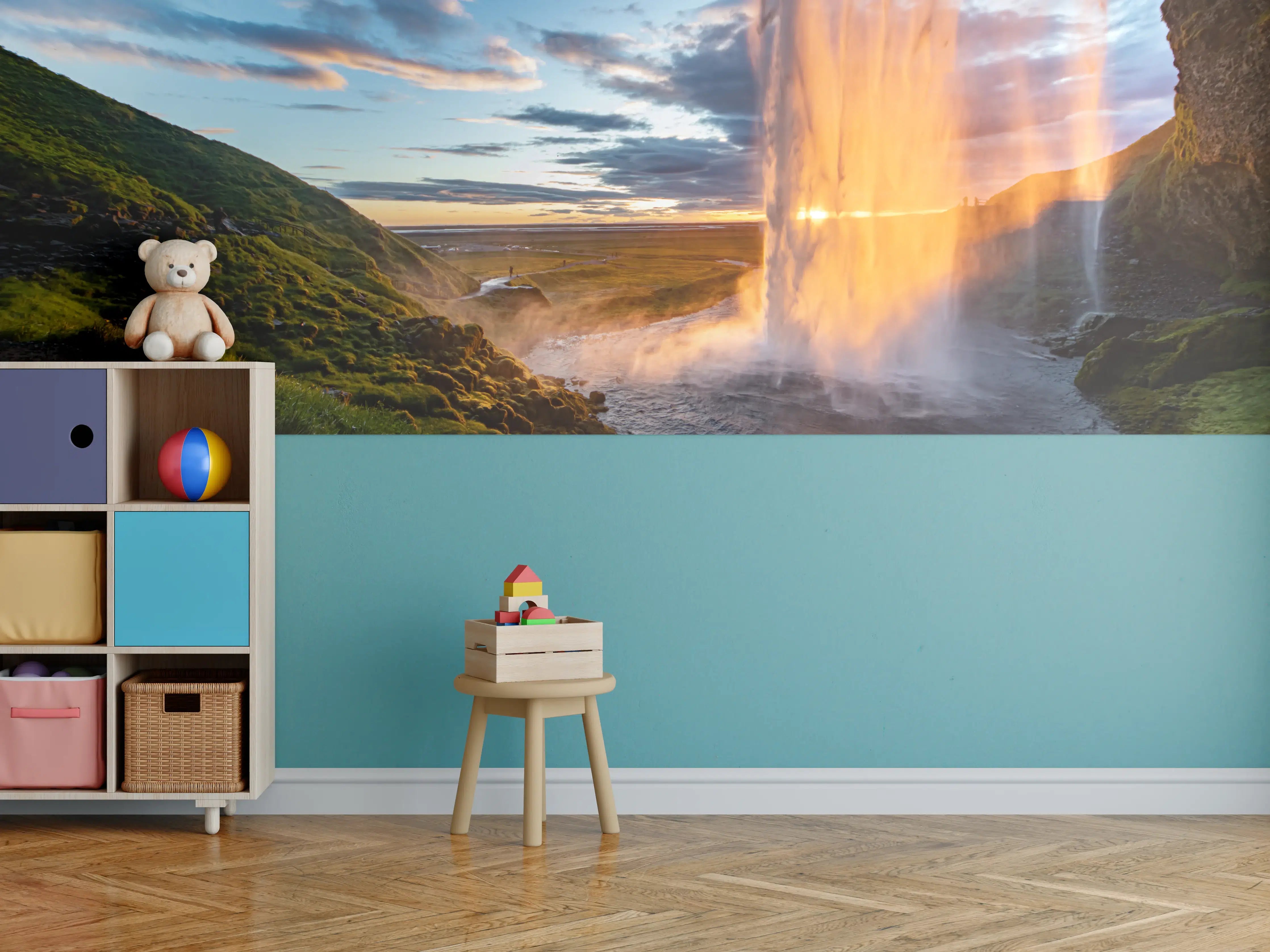 Kinderzimmer Wandgestaltung - Seljalandsfoss Wasserfall in Island bei Sonnenuntergang