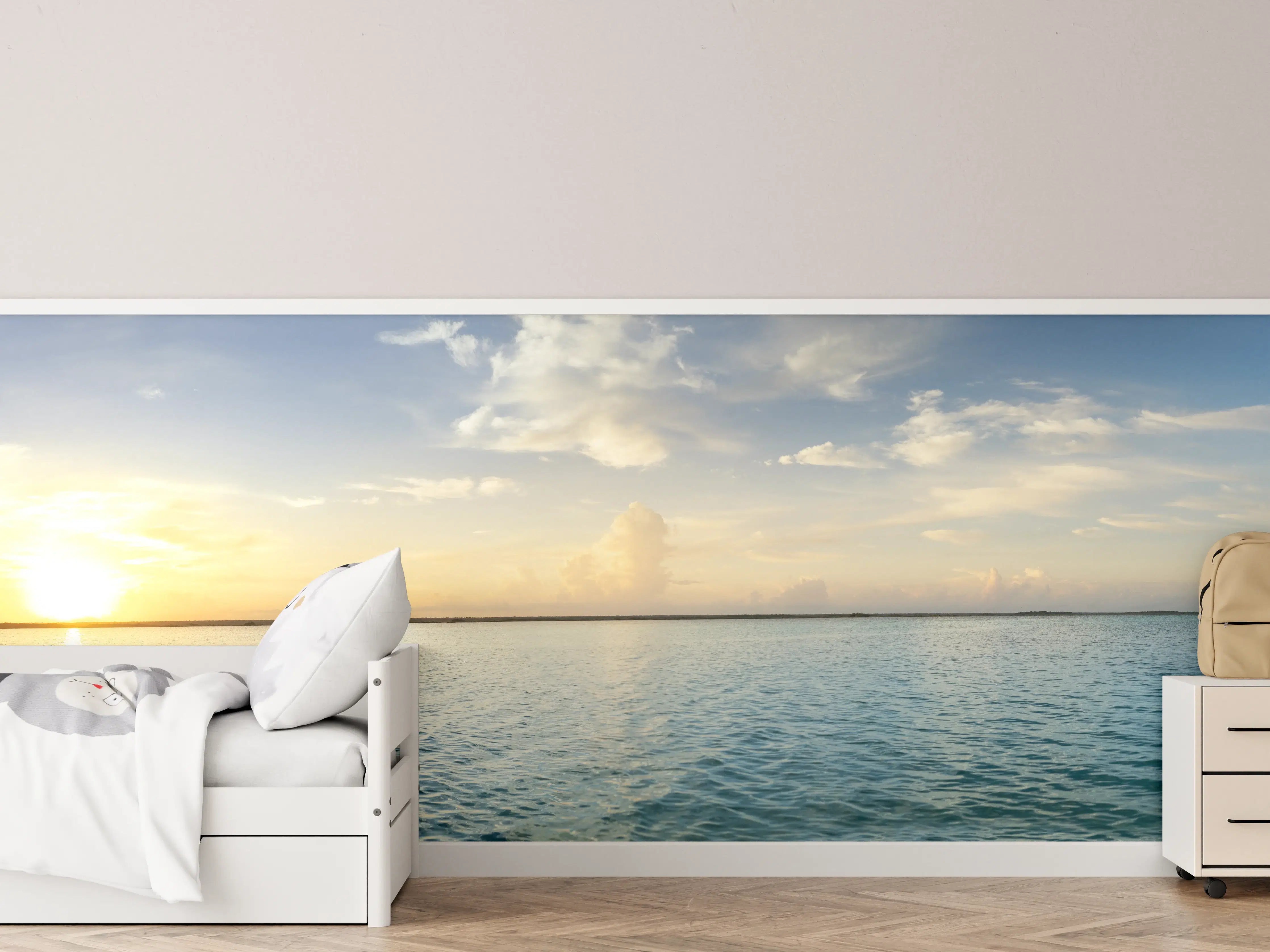 Kinderzimmer Wandgestaltung - Silbernes Abendlicht am Wasser