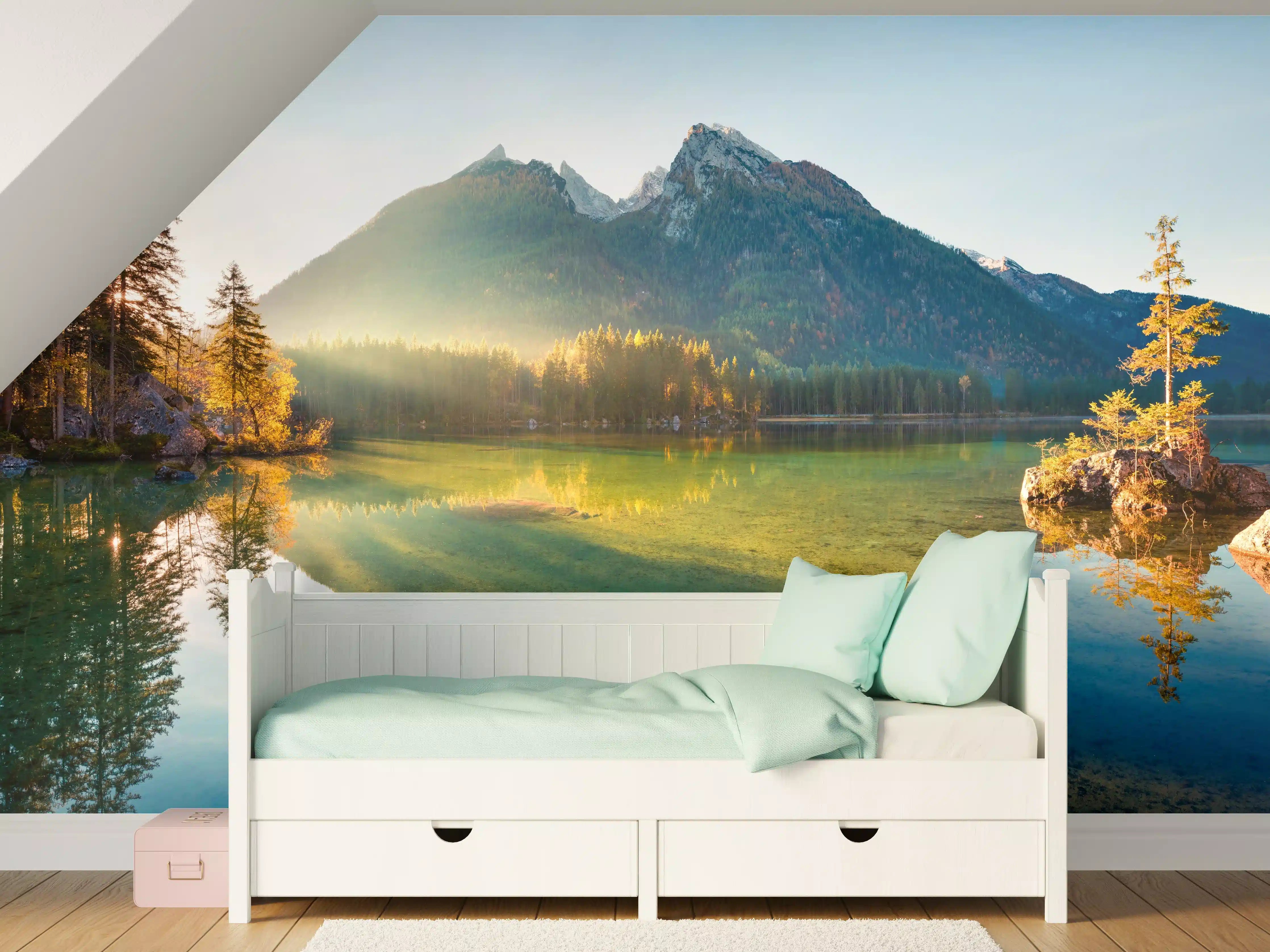 Kinderzimmer Wandgestaltung - Sonnenaufgang am Hintersee