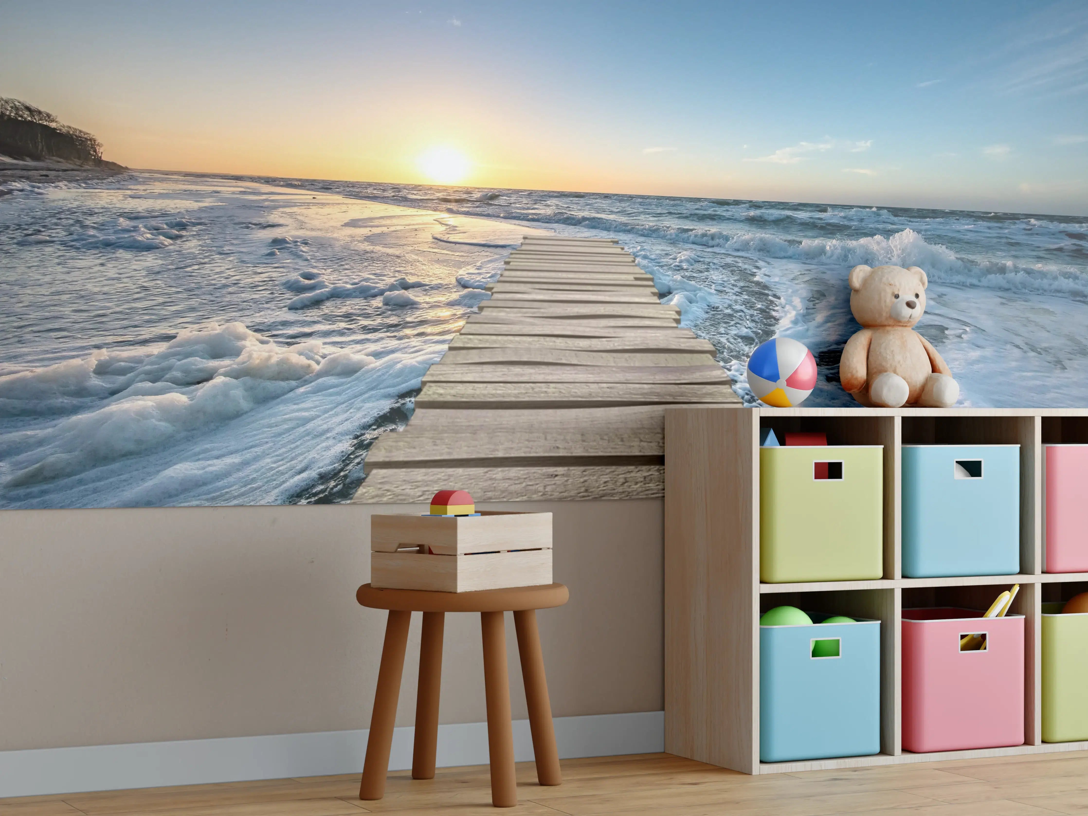 Kinderzimmer Wandgestaltung - Sonnenaufgang am Meer mit Holzsteg