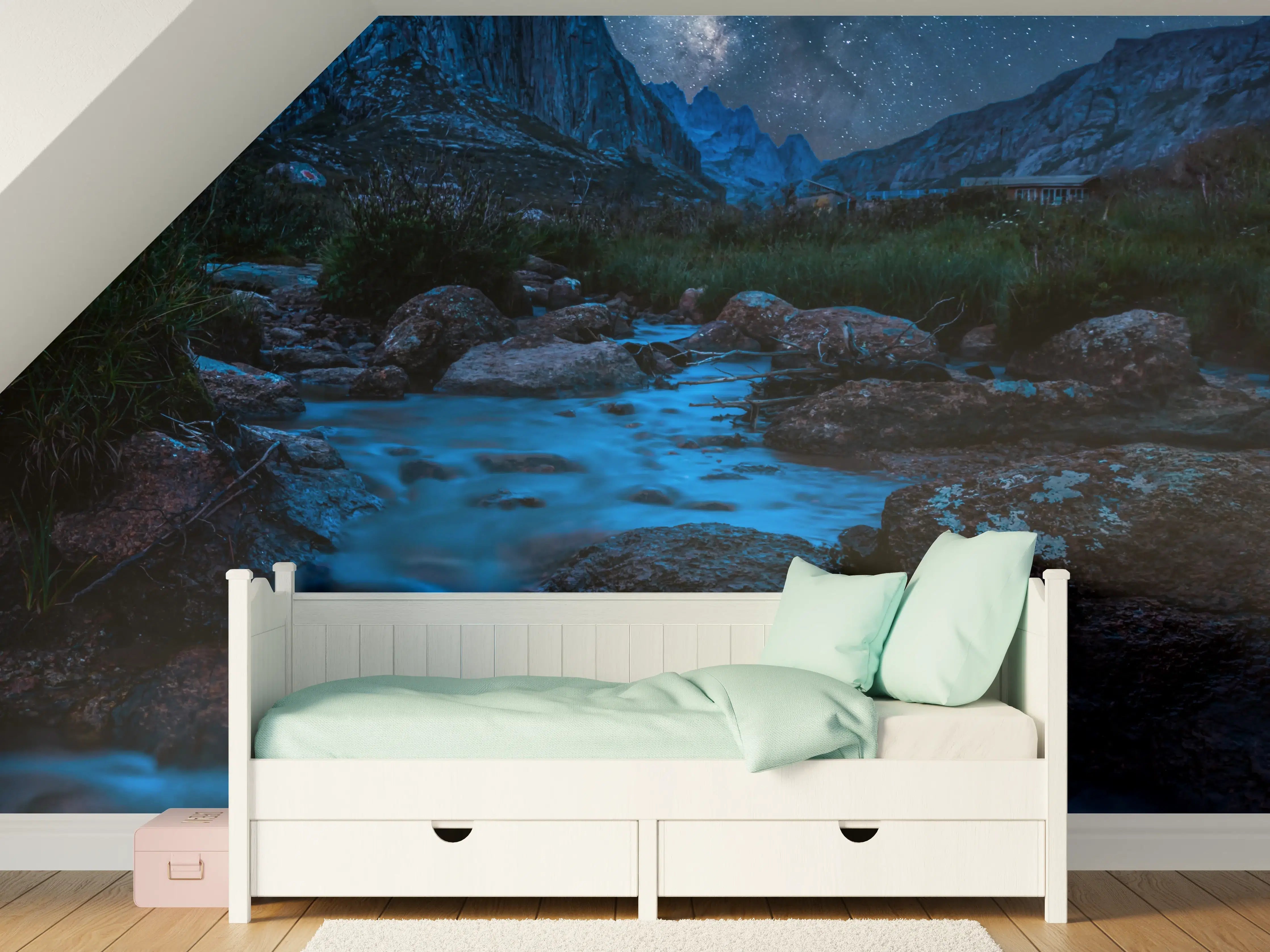 Kinderzimmer Wandgestaltung - Sternenklare Nacht über Bergen und Fluss
