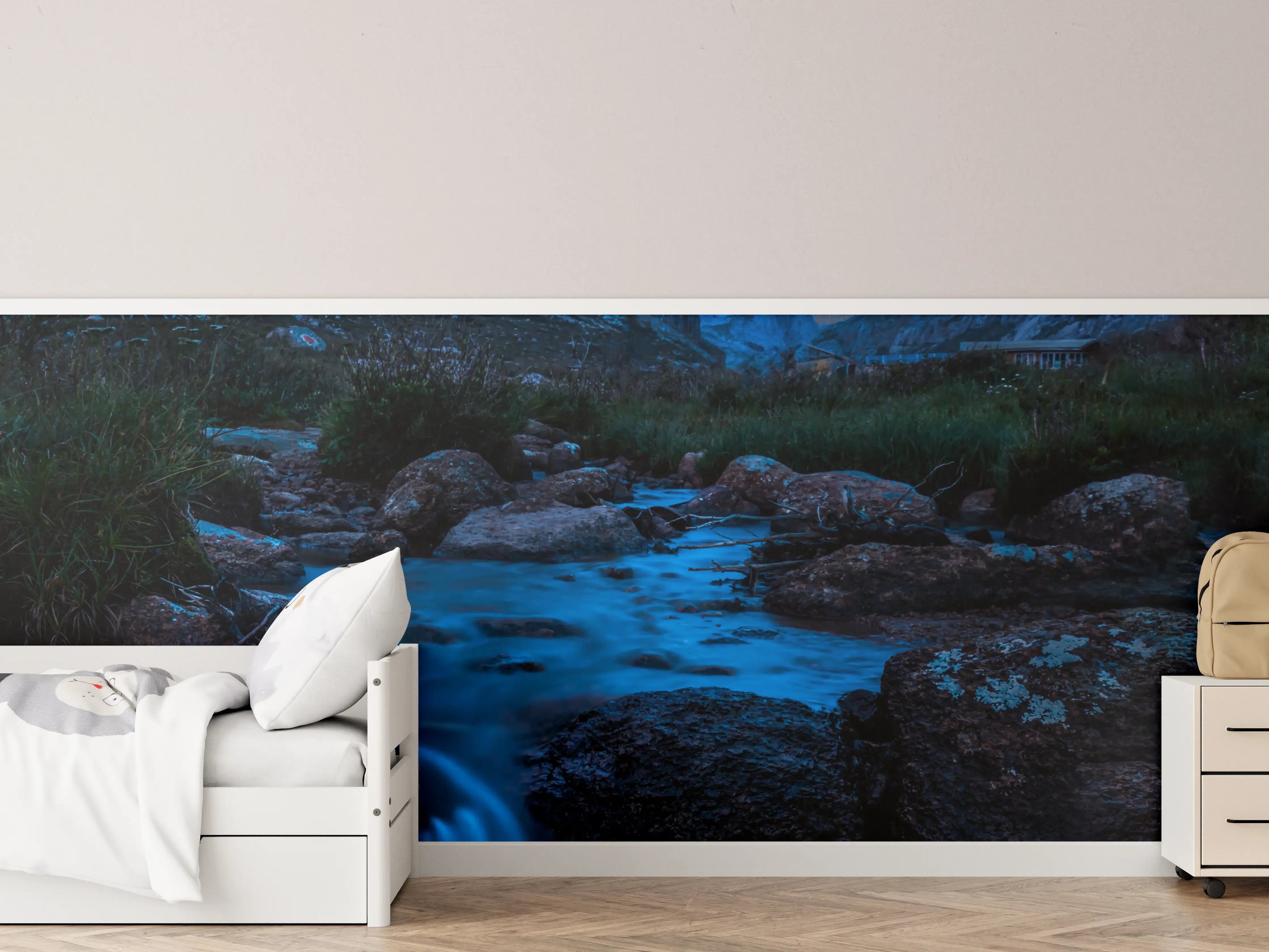 Kinderzimmer Wandgestaltung - Sternenklare Nacht über Bergen und Fluss