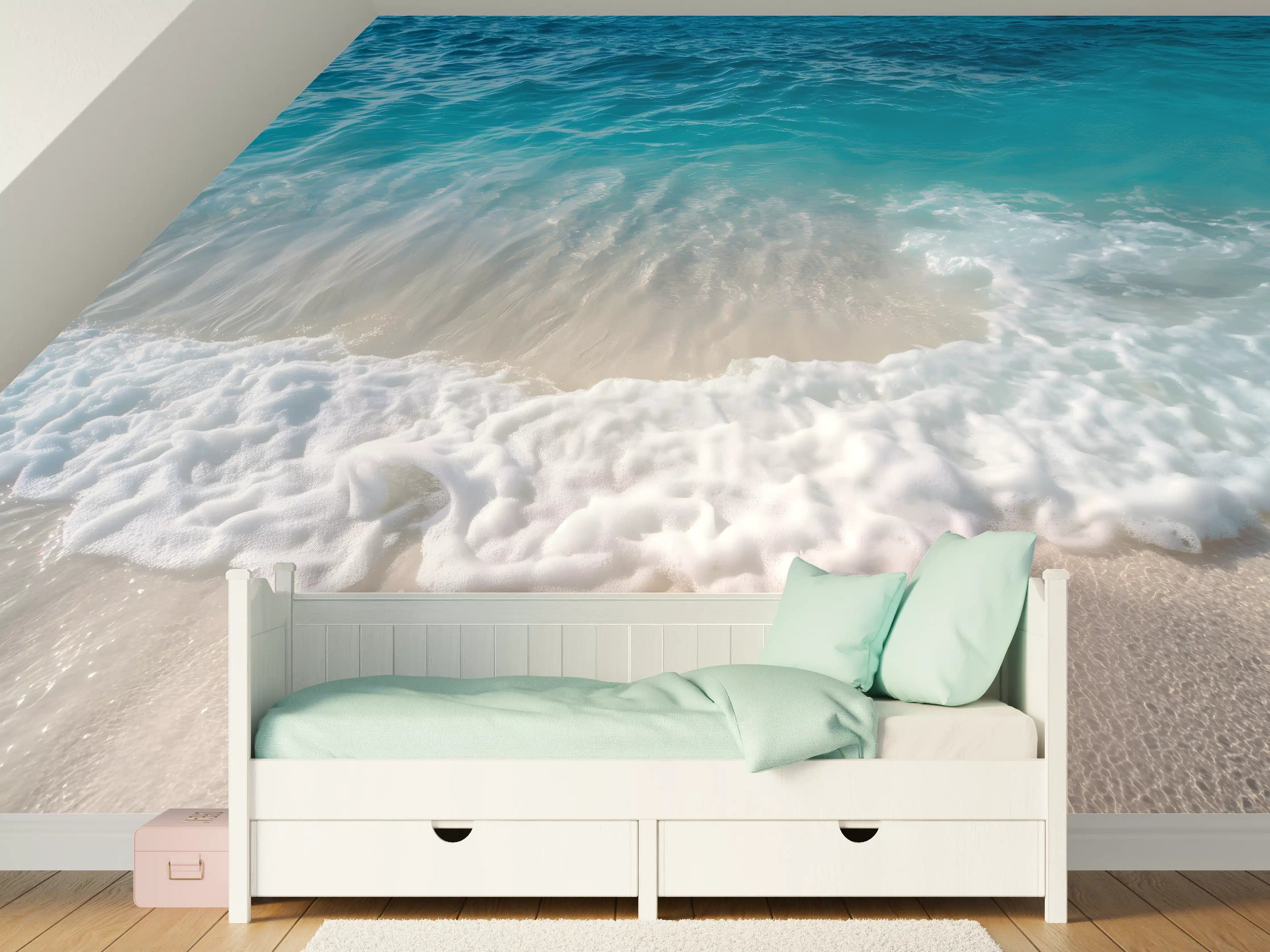 Kinderzimmer Wandgestaltung - Strand mit sanften Wellen und Schaum
