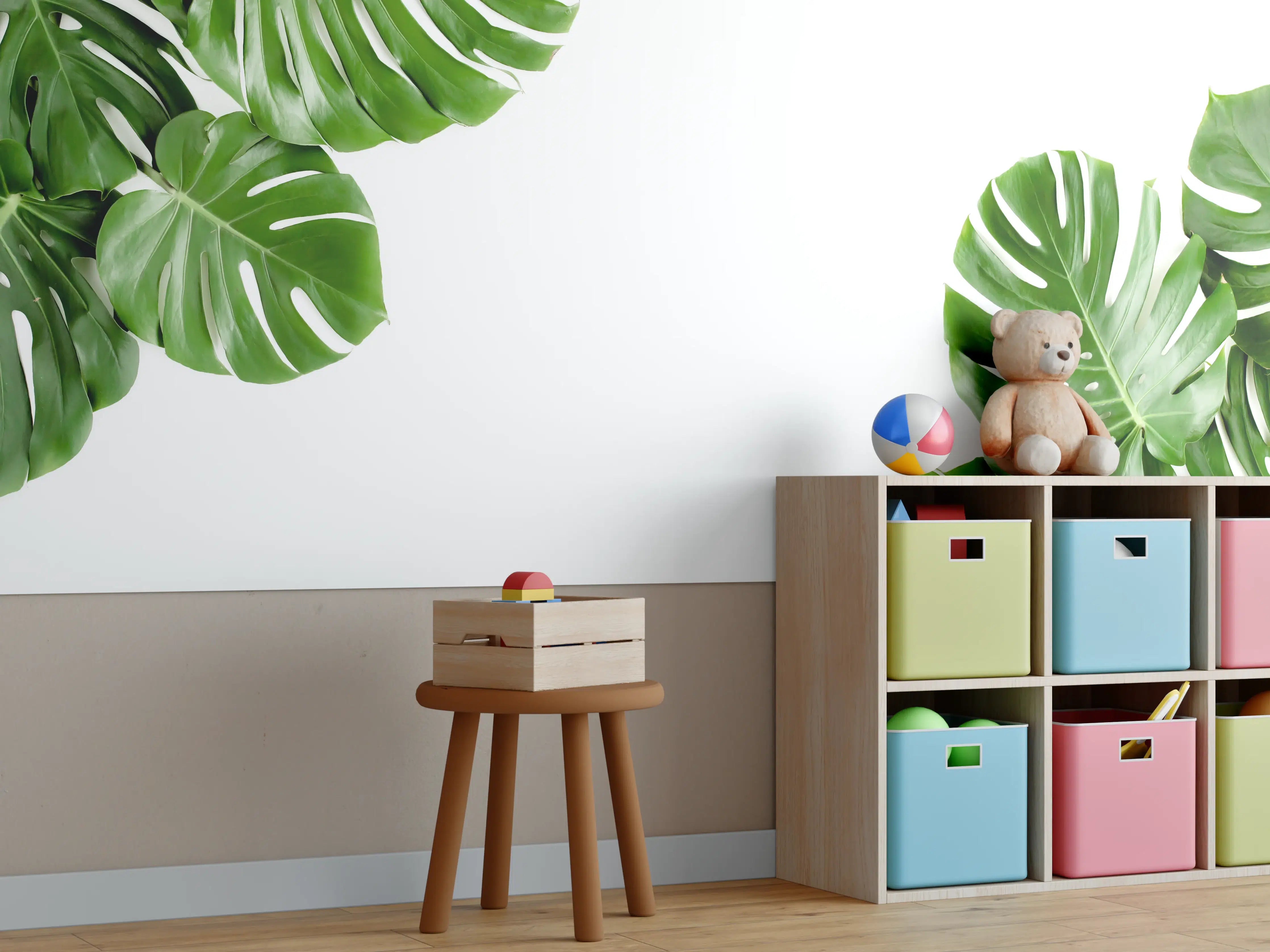 Kinderzimmer Wandgestaltung - Tropische Palmenblätter auf weißem Hintergrund