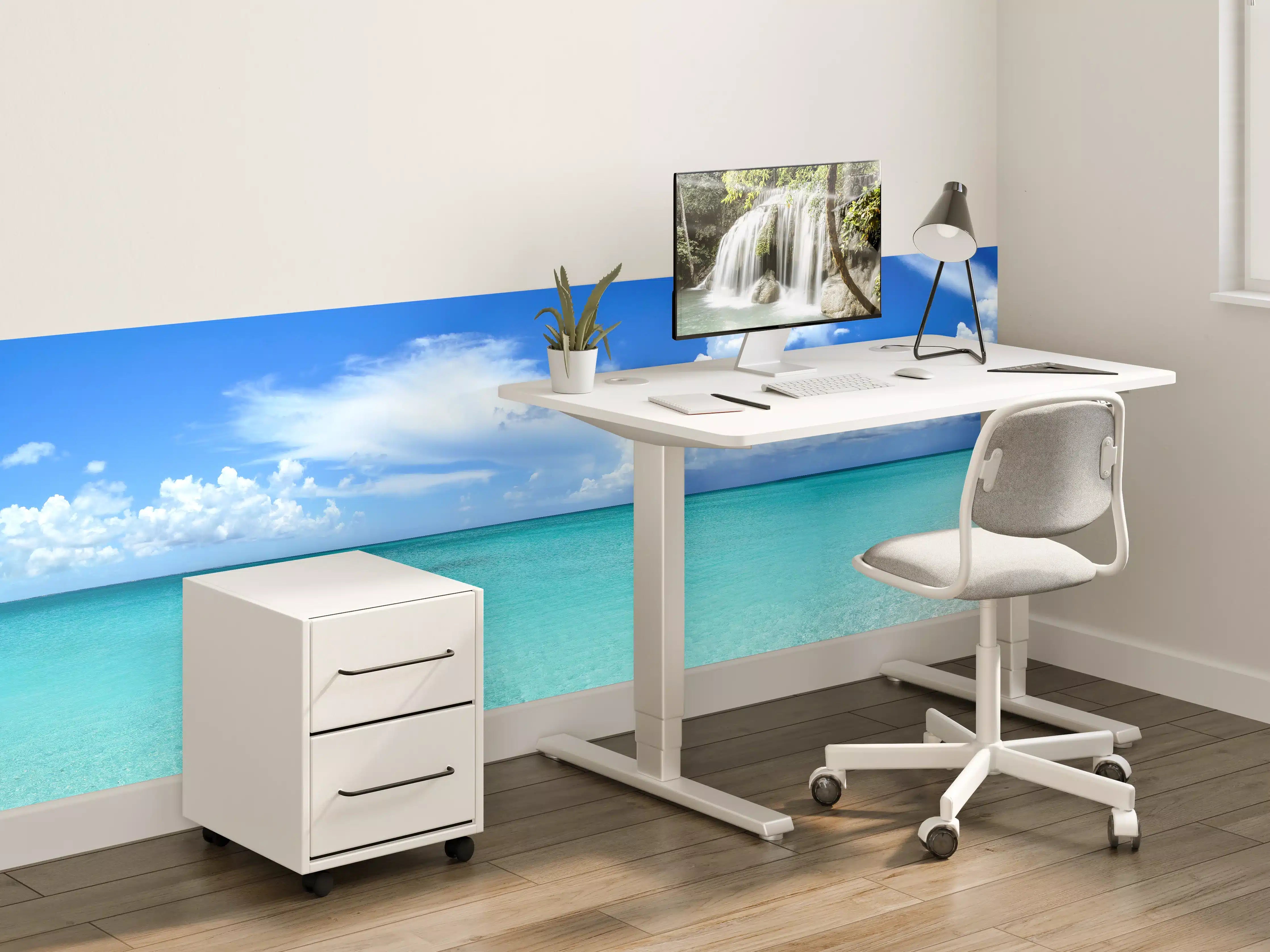 Kinderzimmer Wandgestaltung - Tropischer Strand mit klarem Wasser