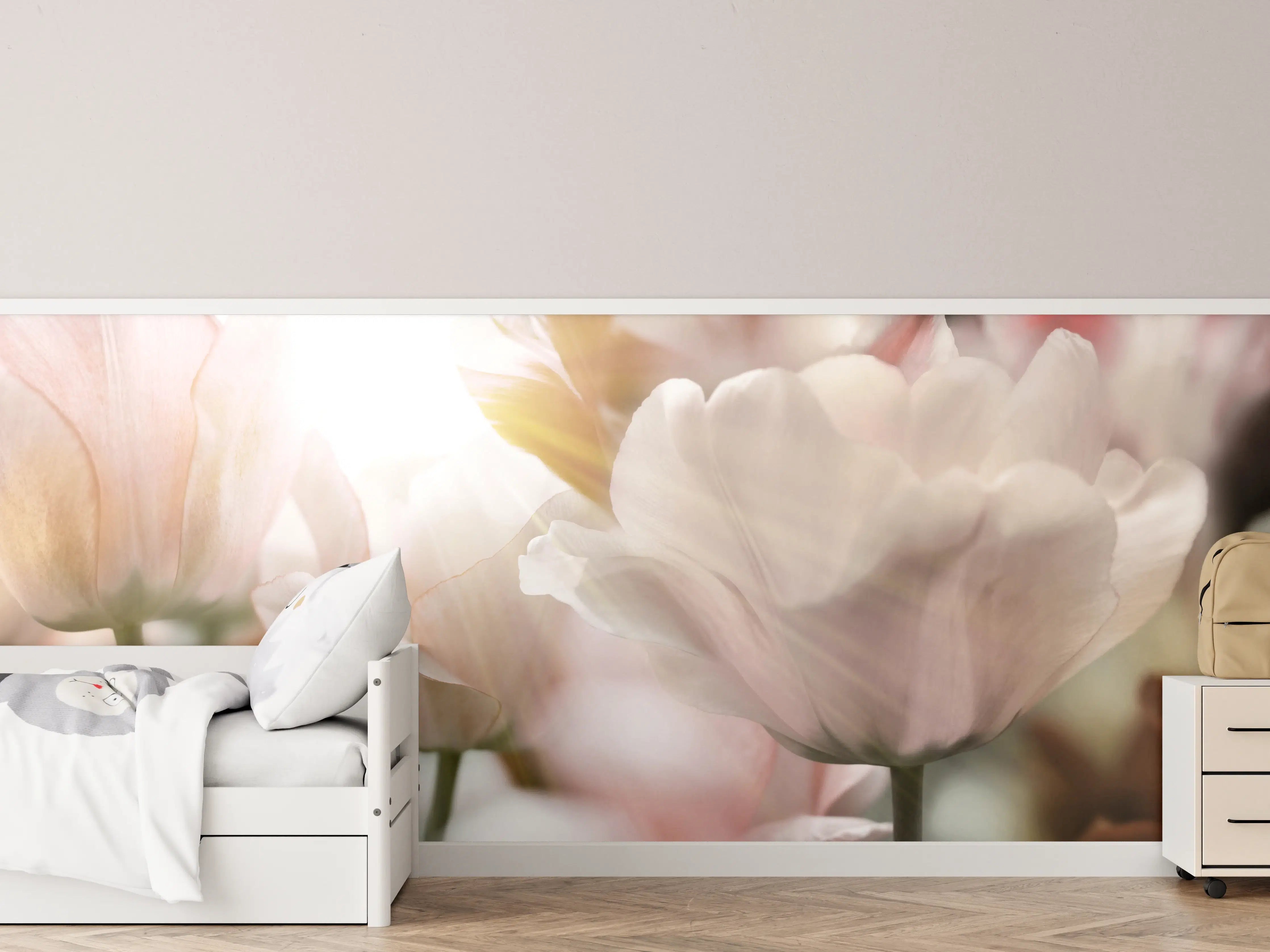 Kinderzimmer Wandgestaltung - Tulpen in Sonnenstrahlen