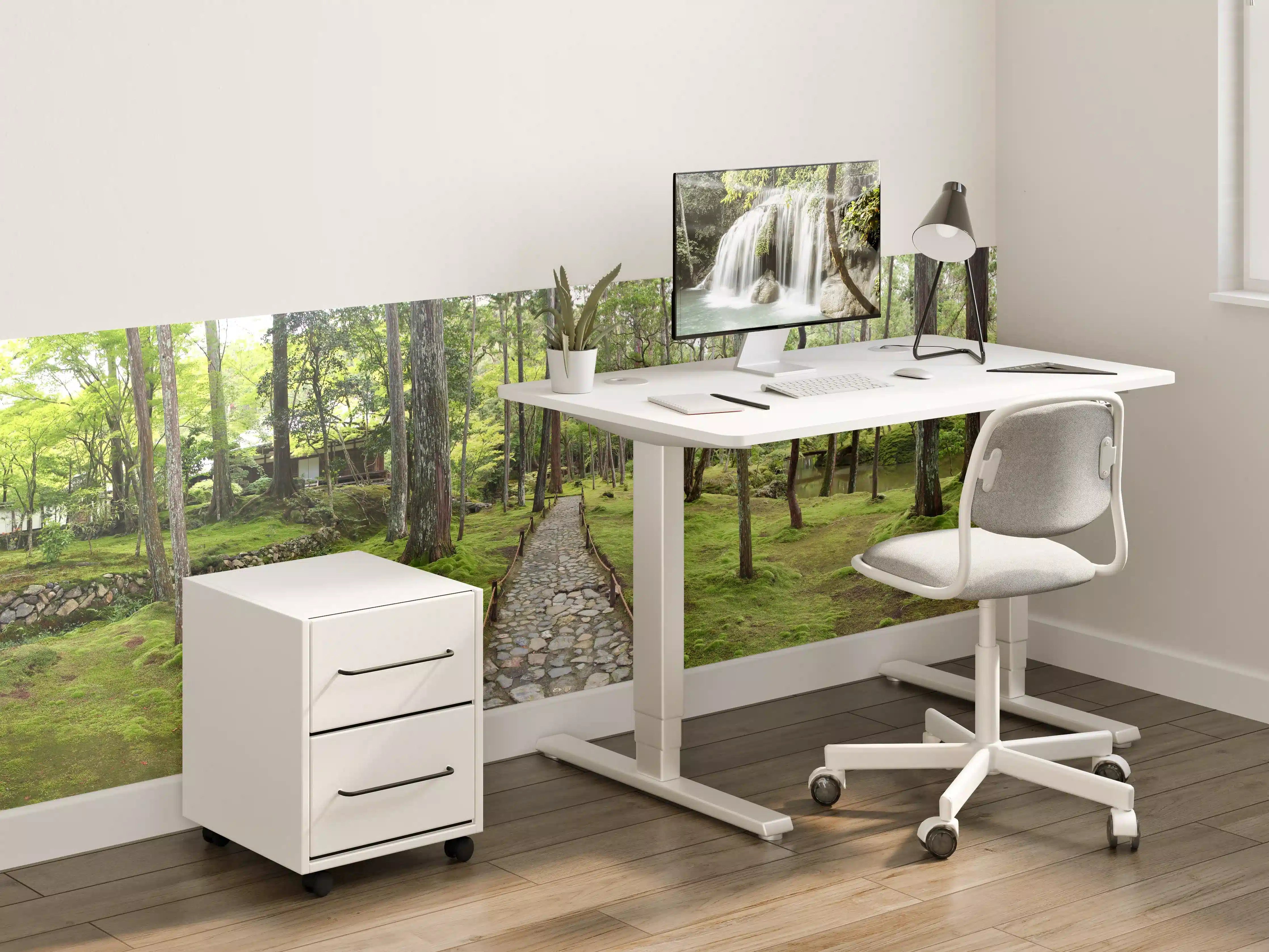 Kinderzimmer Wandgestaltung - Urwüchsiger Waldweg mit Natursteinpfad