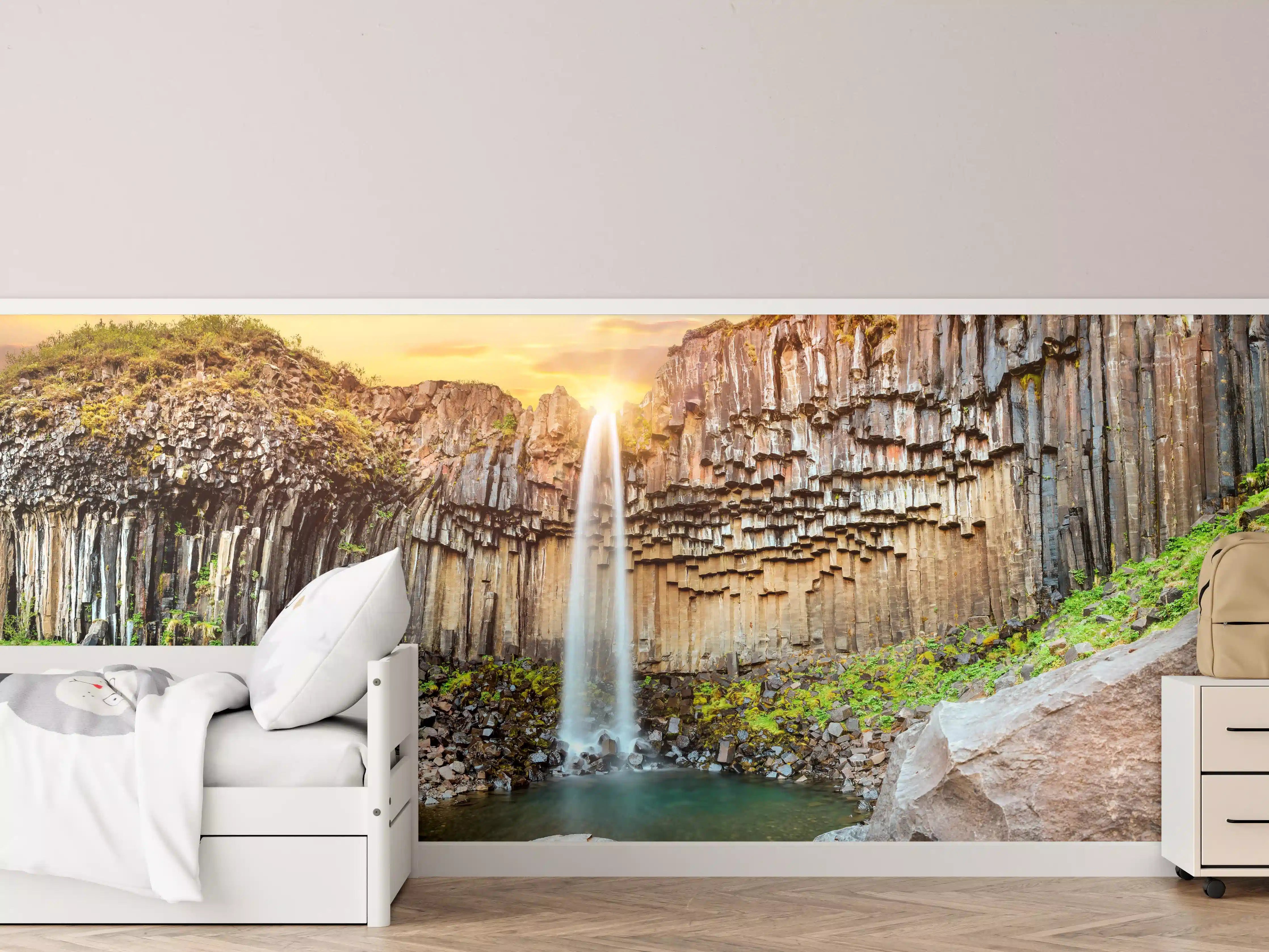 Kinderzimmer Wandgestaltung - Wasserfall "Svartifoss" im Skaftafell-Nationalpark