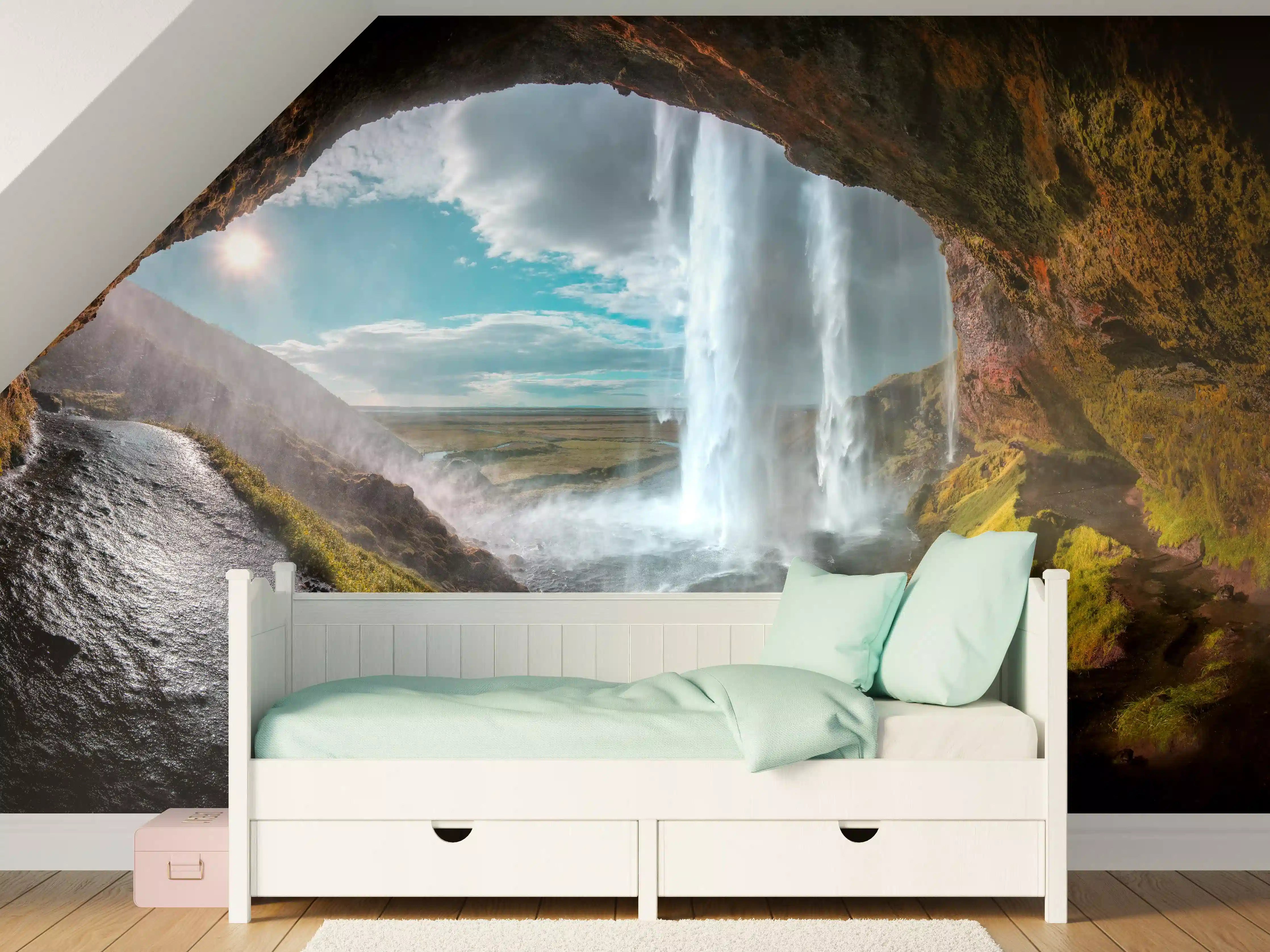 Kinderzimmer Wandgestaltung - Wasserfall durch Bergtunnel