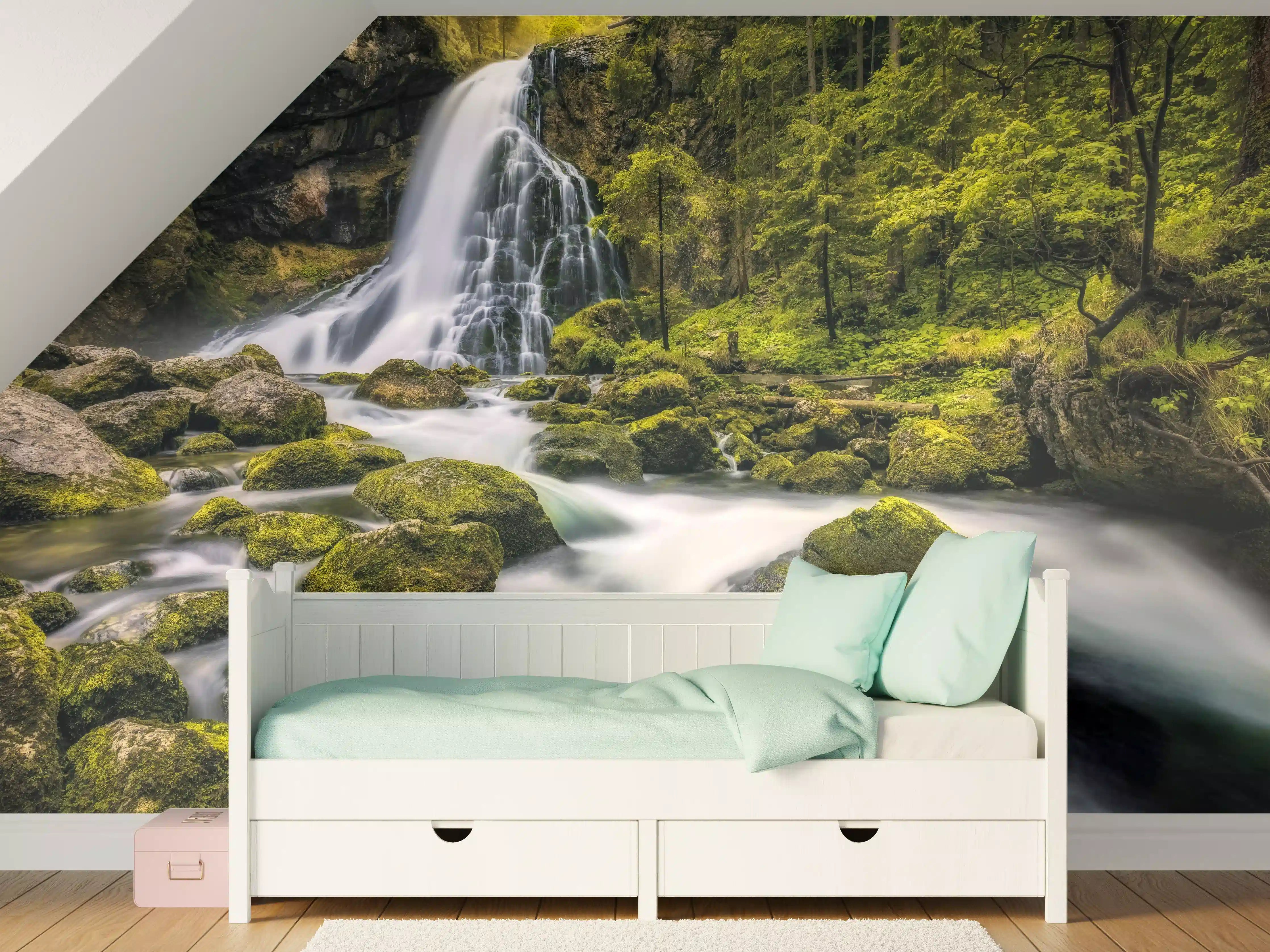 Kinderzimmer Wandgestaltung - Wasserfall in Golling, Salzburg