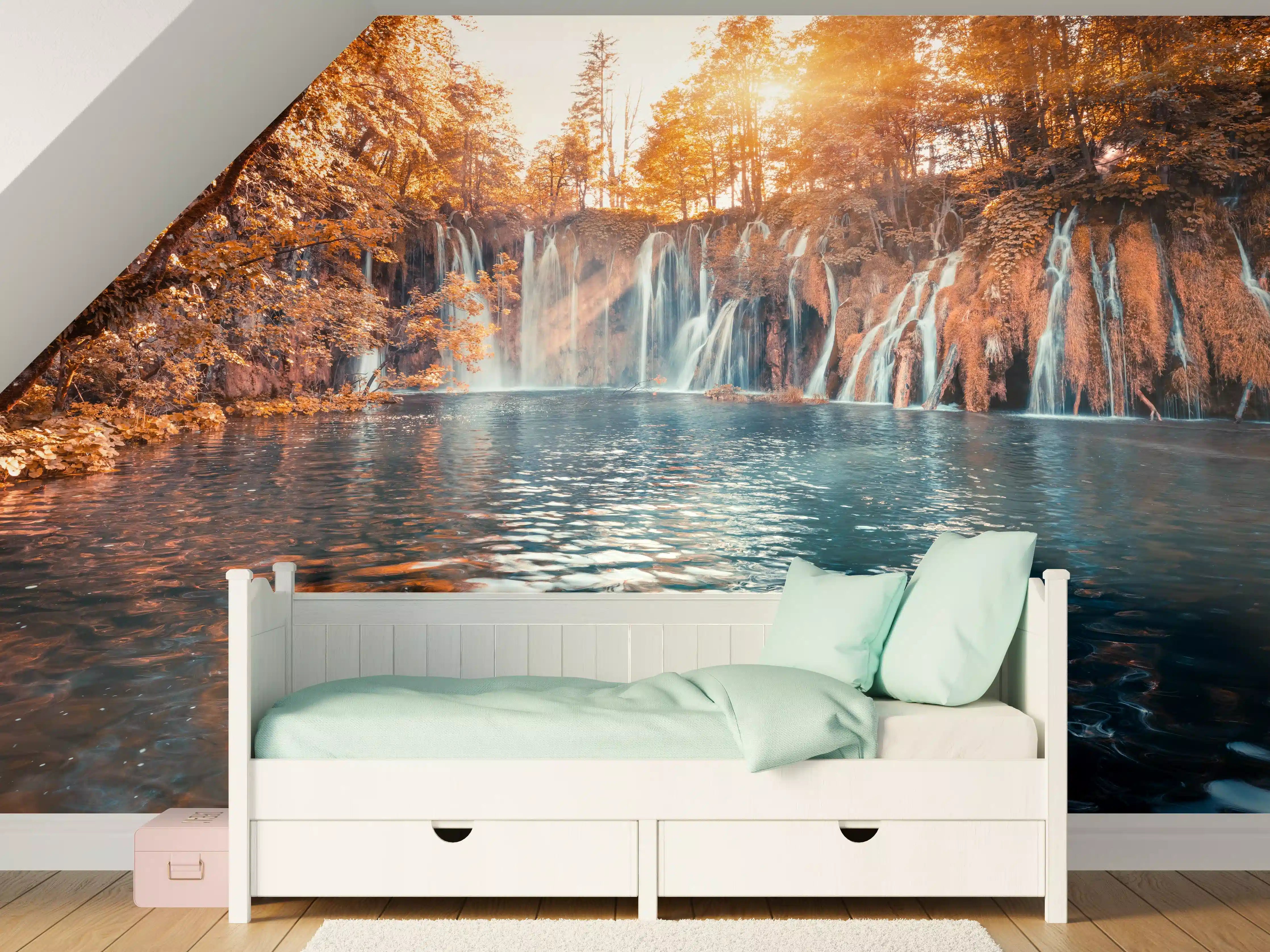 Kinderzimmer Wandgestaltung - Wasserfall in Plitvice Nation bei Sonnenaufgang