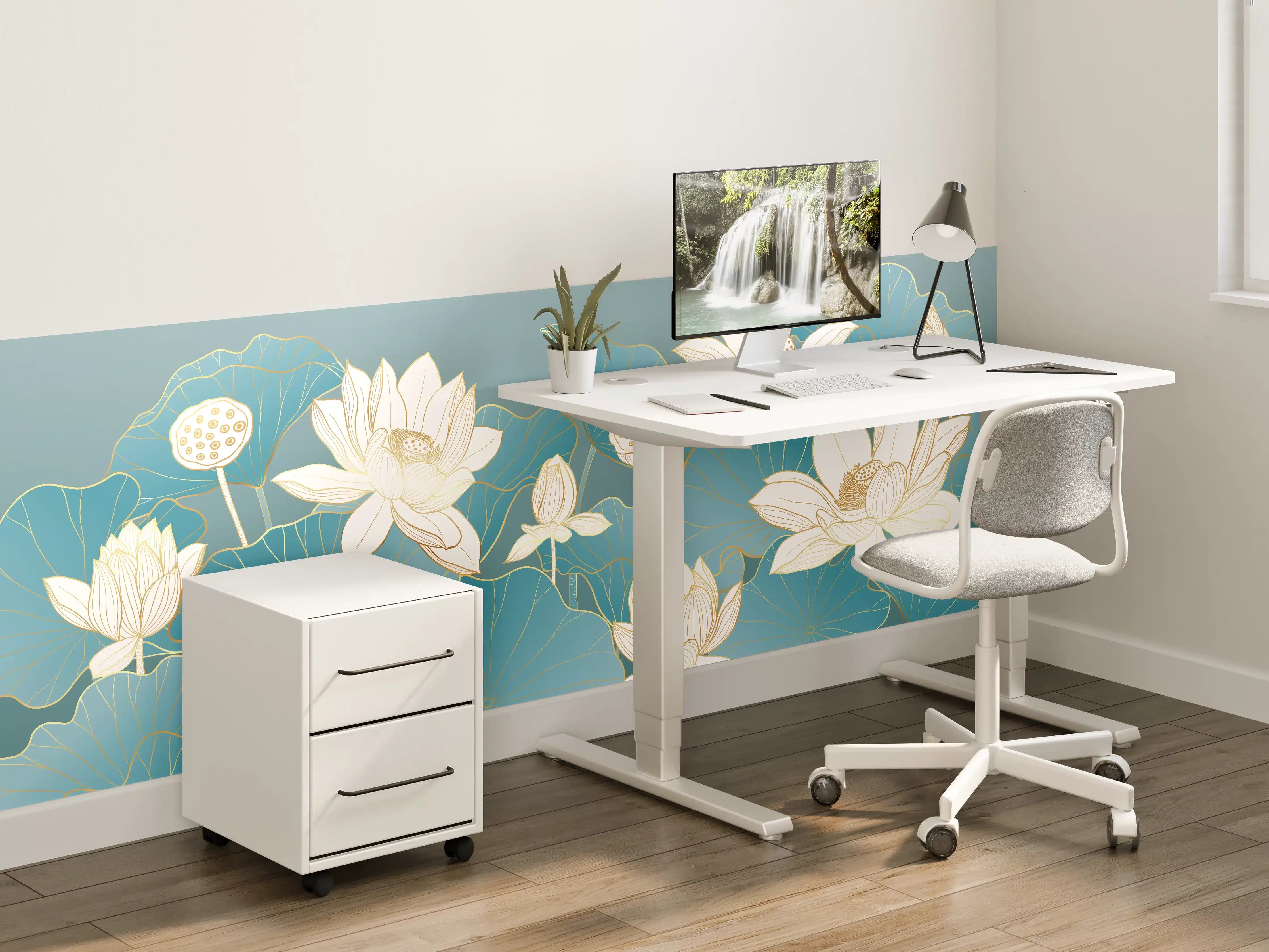 Kinderzimmer Wandgestaltung - Weiße Lotusblumen vor blauen Wasserlilienblättern mit goldenen Akzenten