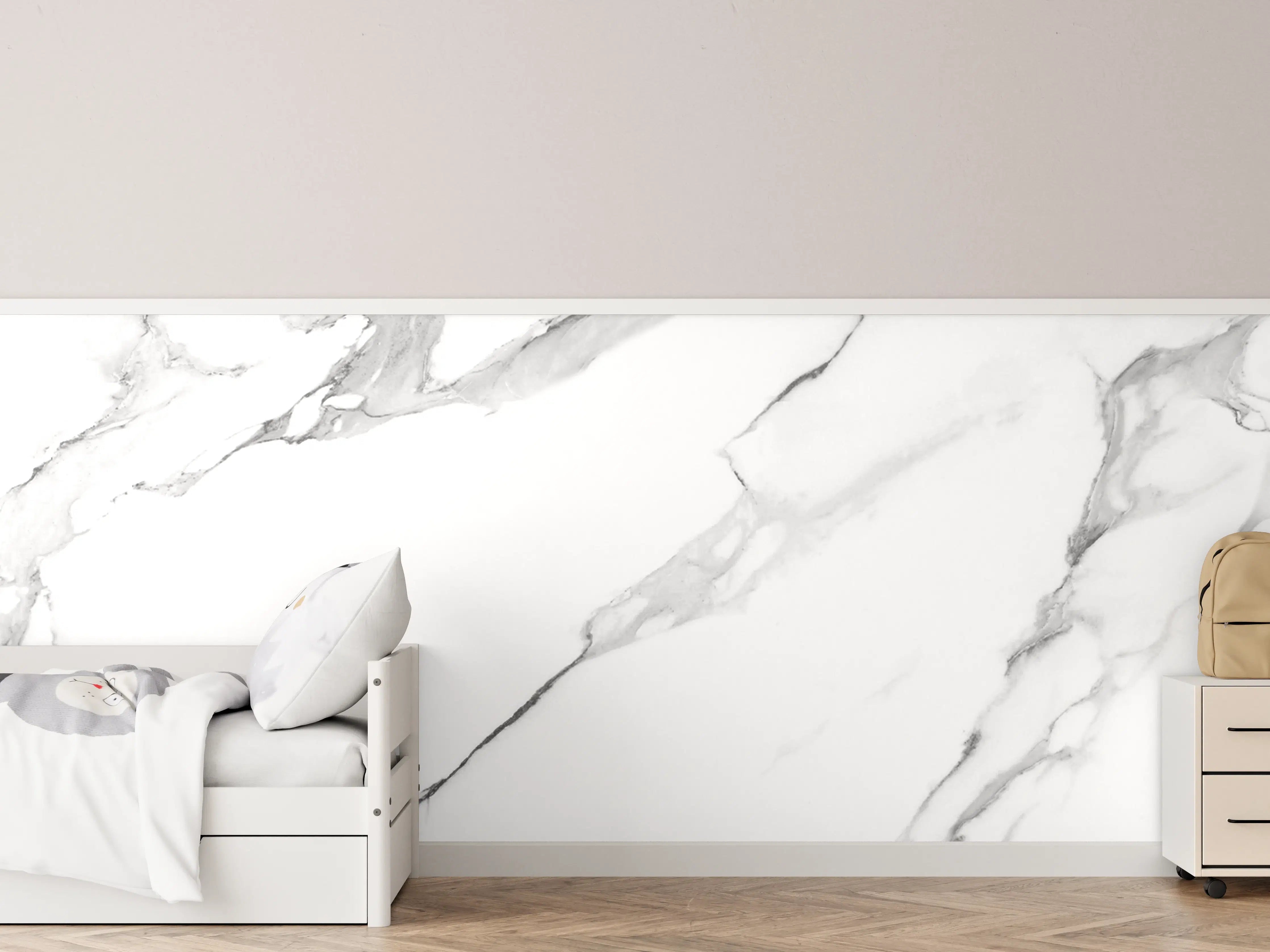 Kinderzimmer Wandgestaltung - Weiße Marmorstruktur mit subtilen Grau-Details