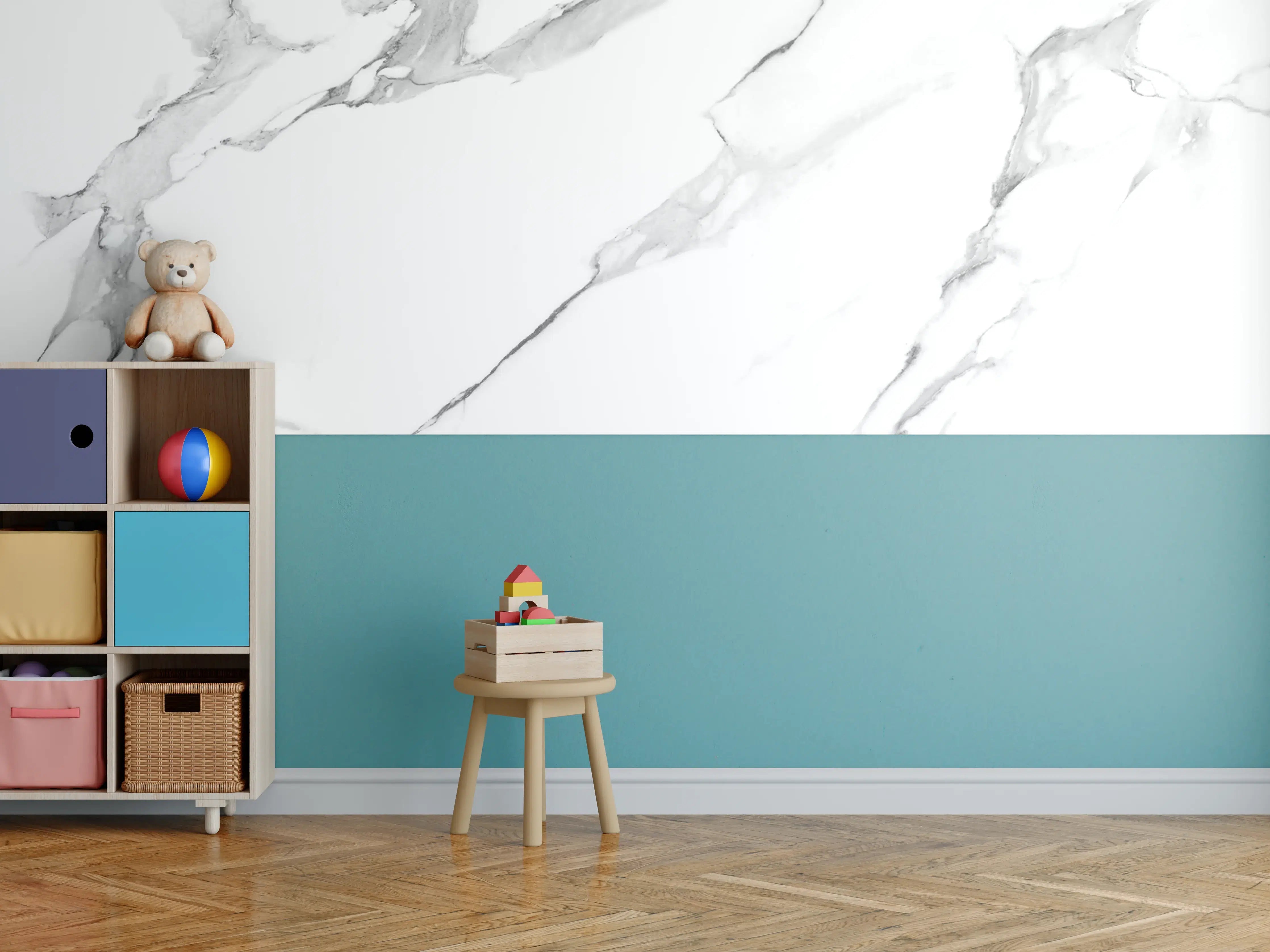 Kinderzimmer Wandgestaltung - Weiße Marmorstruktur mit subtilen Grau-Details