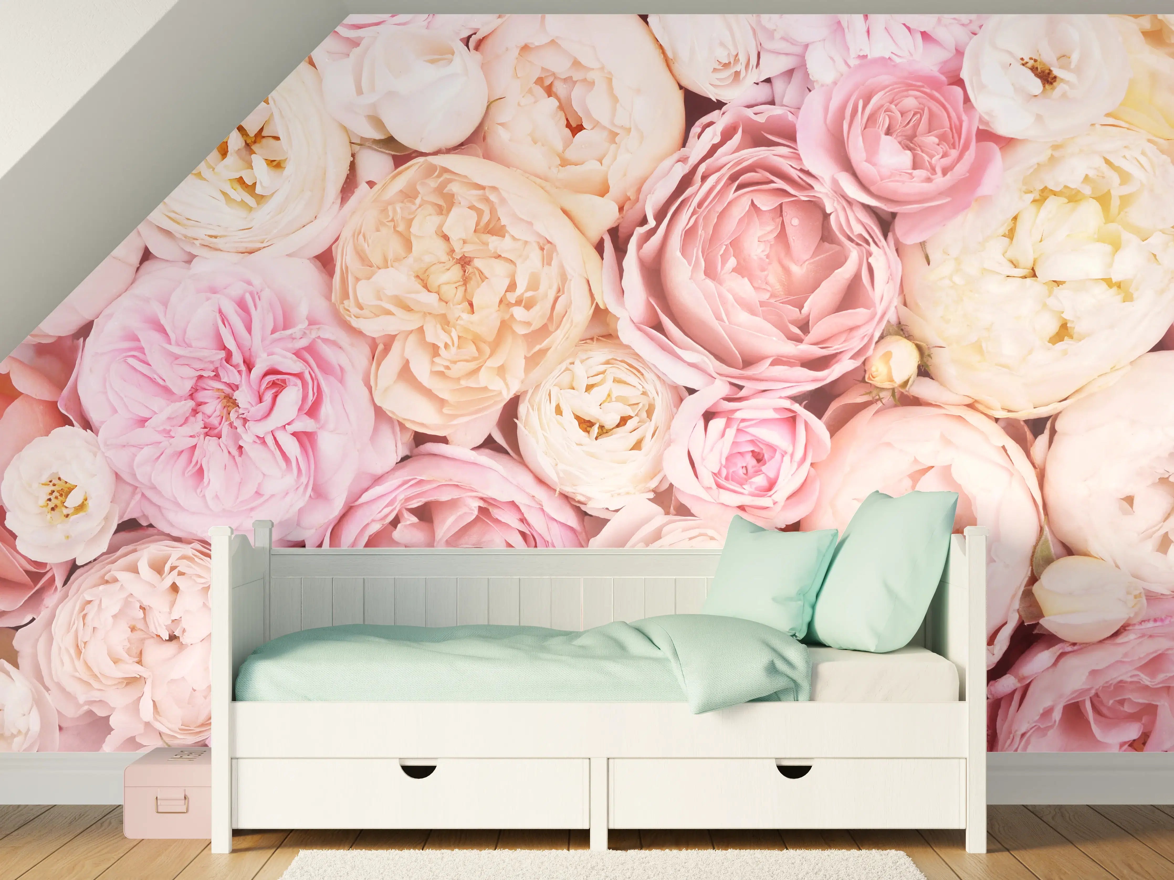 Kinderzimmer Wandgestaltung - Zarte blühende Rosen