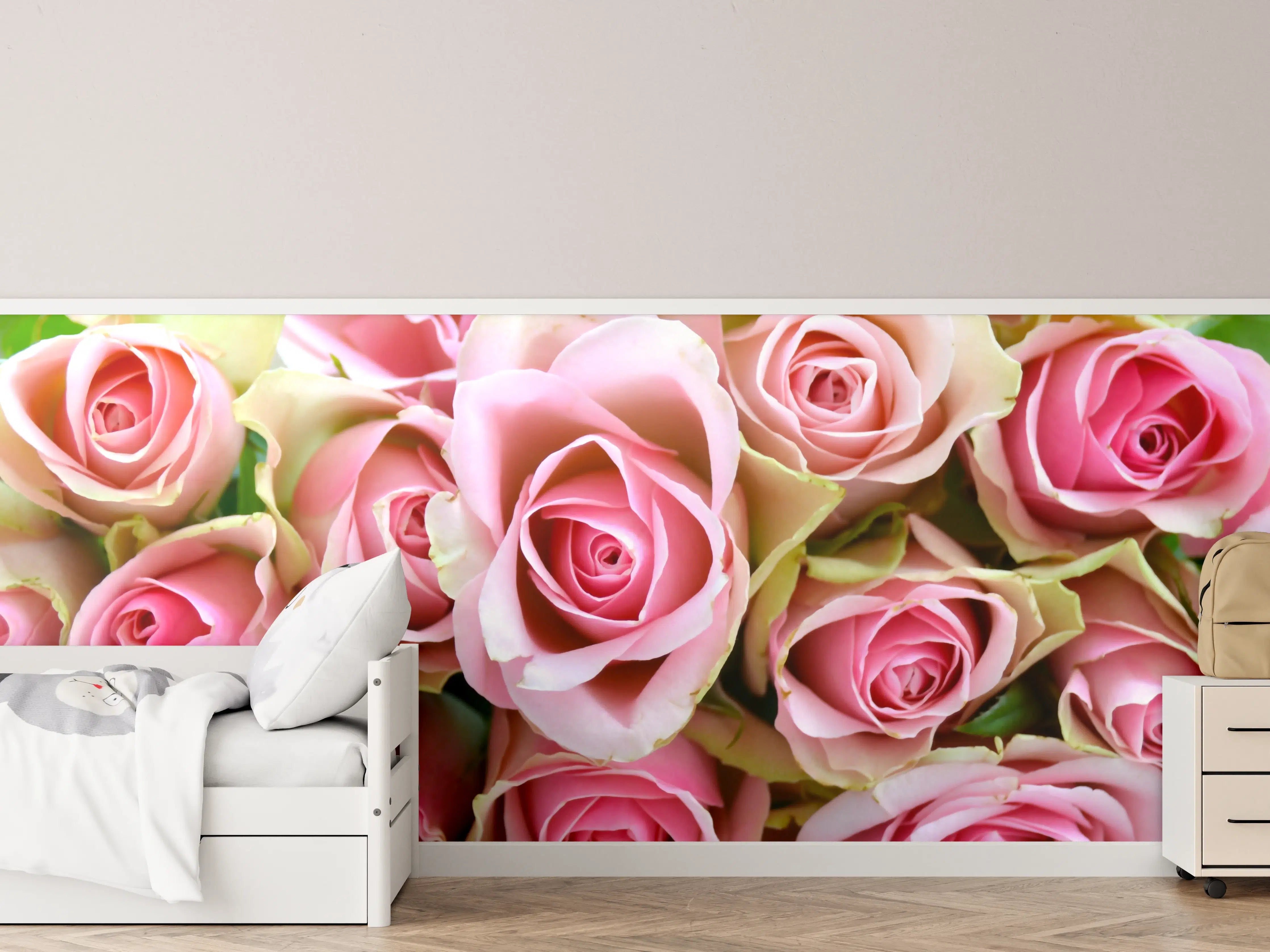 Kinderzimmer Wandgestaltung - Zarte pinke Rosen