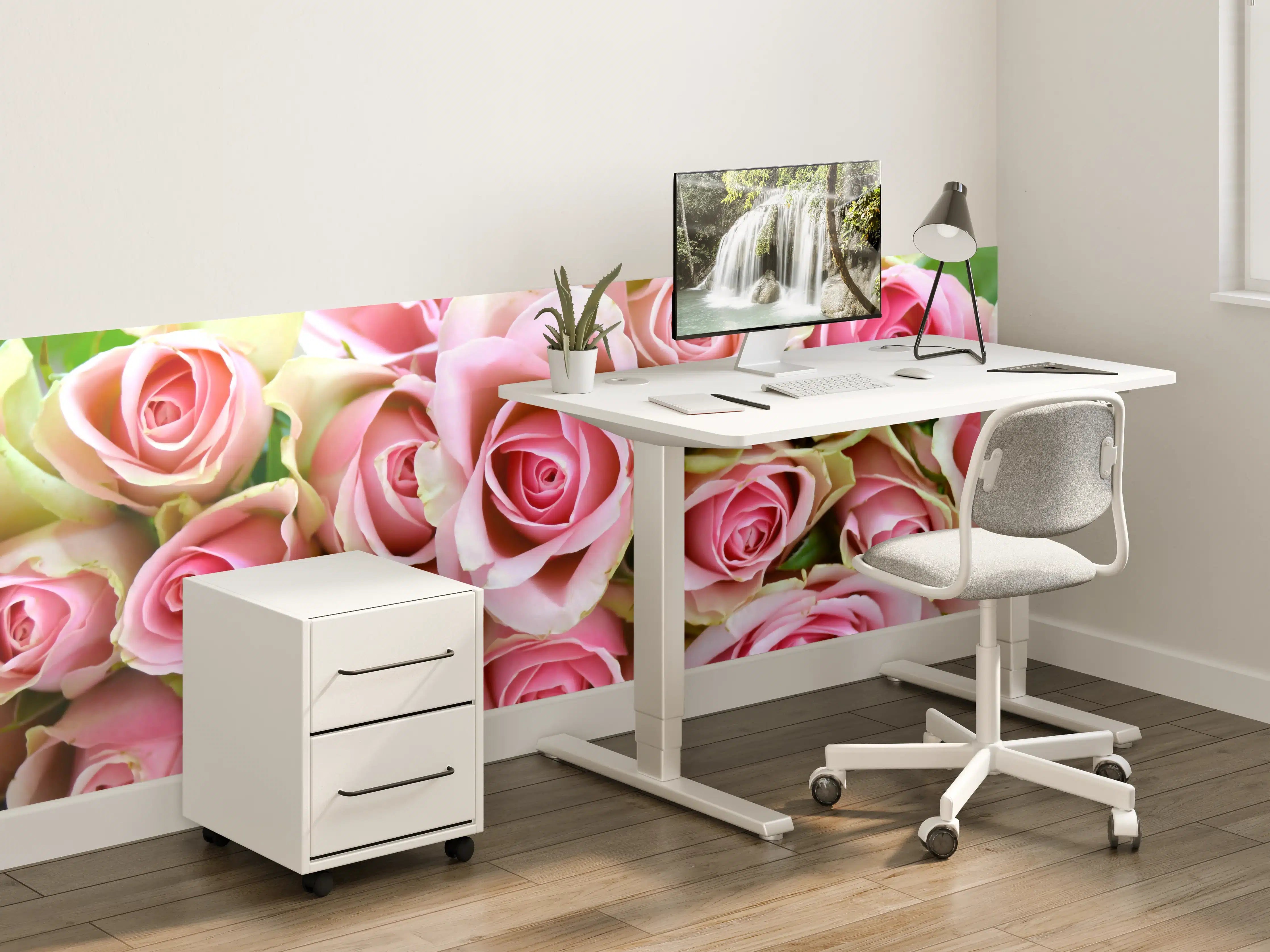 Kinderzimmer Wandgestaltung - Zarte pinke Rosen