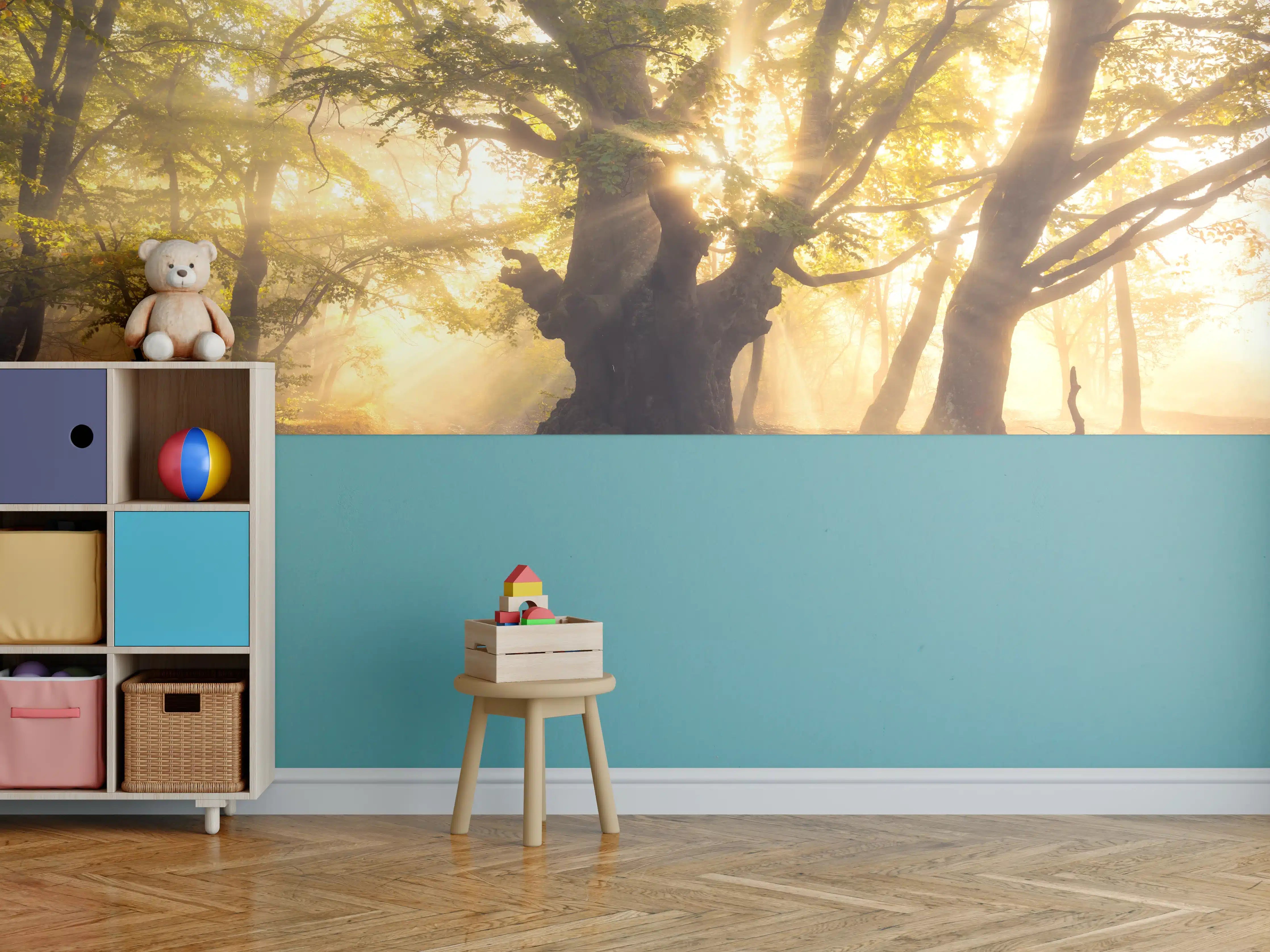 Kinderzimmer Wandgestaltung - alter Baum bei Sonnenaufgang im Nebel