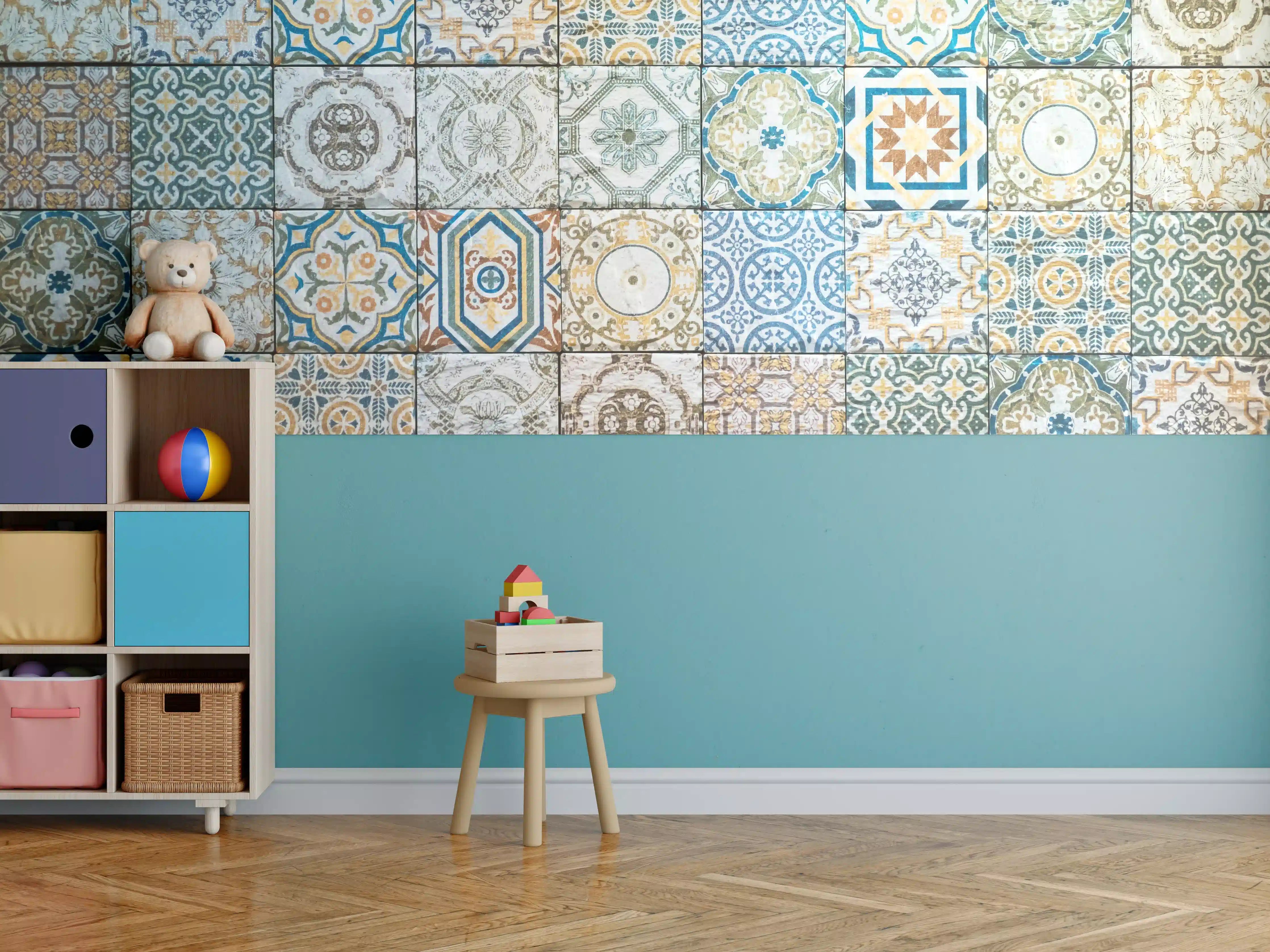 Kinderzimmer Wandgestaltung - buntes Mosaik im spanischen Stil