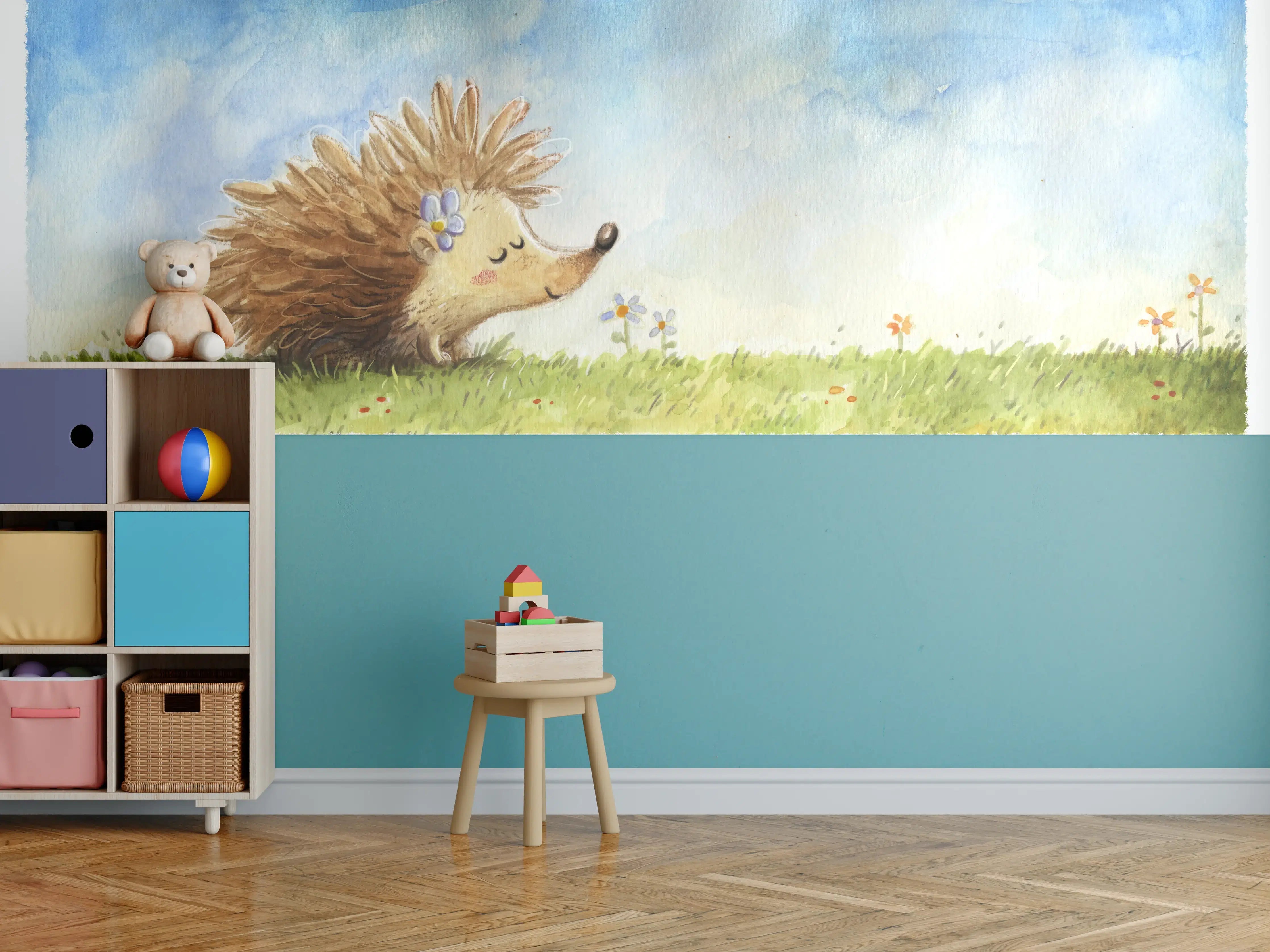 Kinderzimmer Wandgestaltung - fröhlicher Igel auf einer Wiese