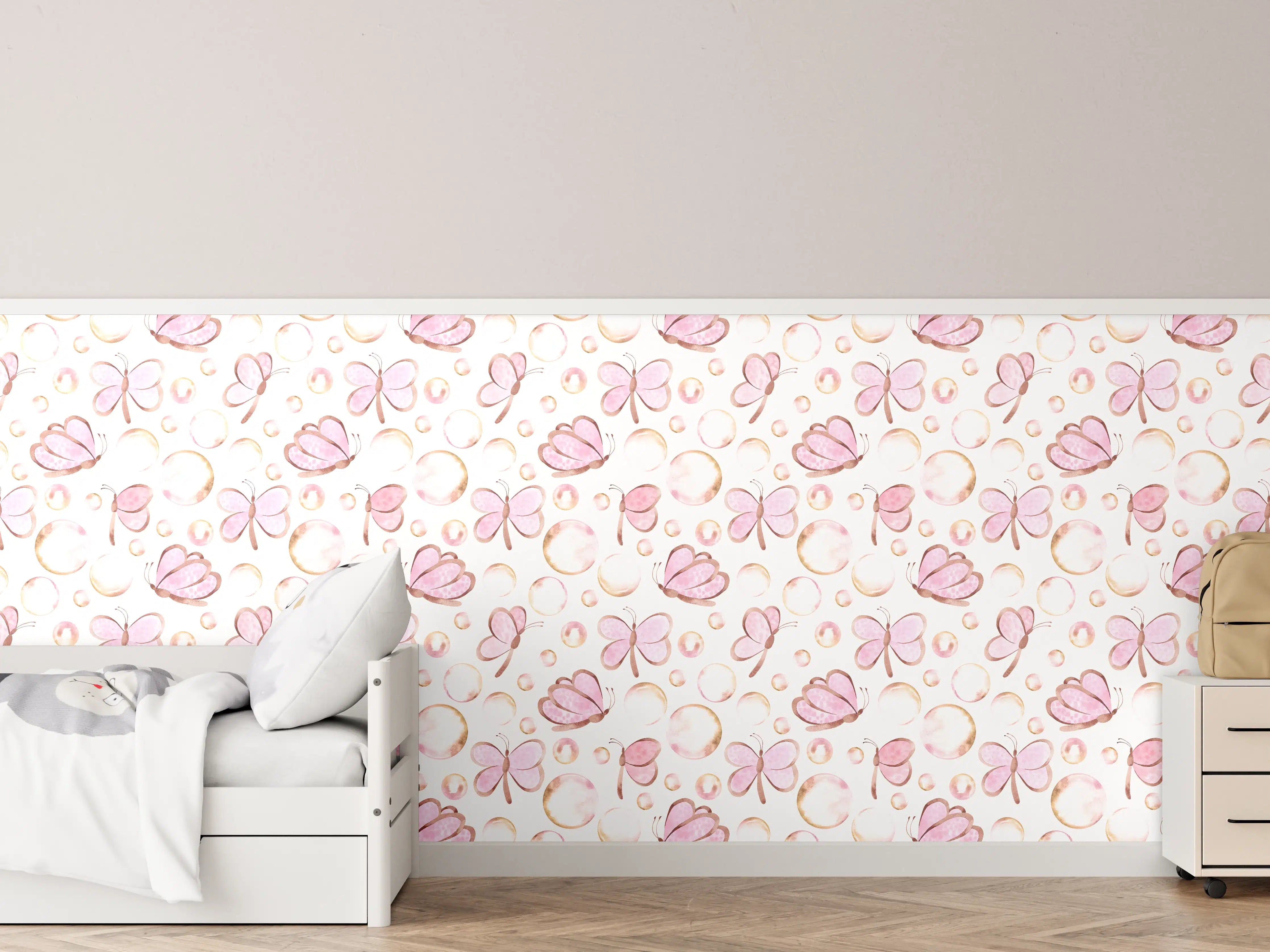 Kinderzimmer Wandgestaltung - zarte rosa Schmetterlinge auf hellem Hintergrund