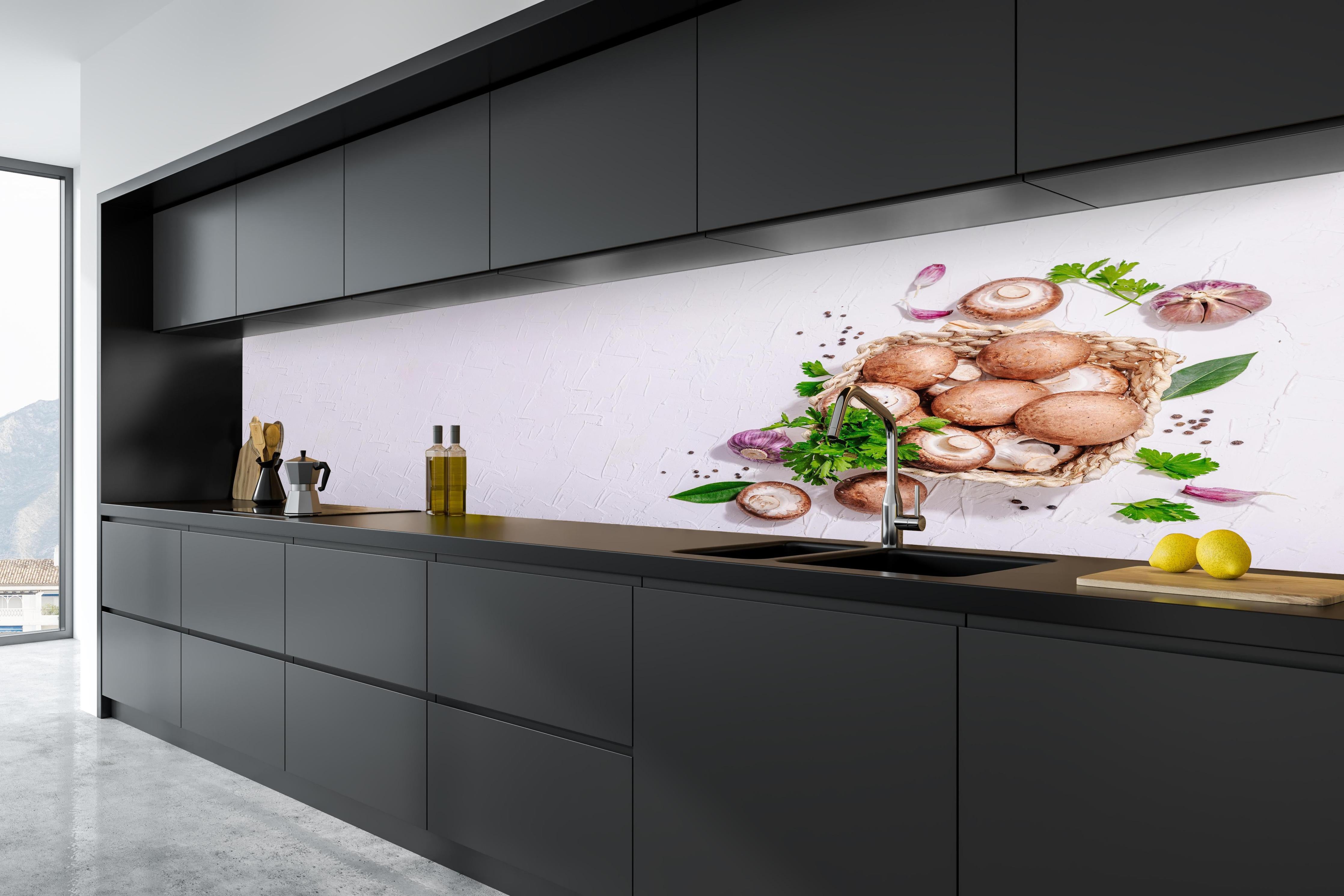 Küche - Weiße Champignon Küchenrückwand in tiefschwarzer matt-premium Einbauküche