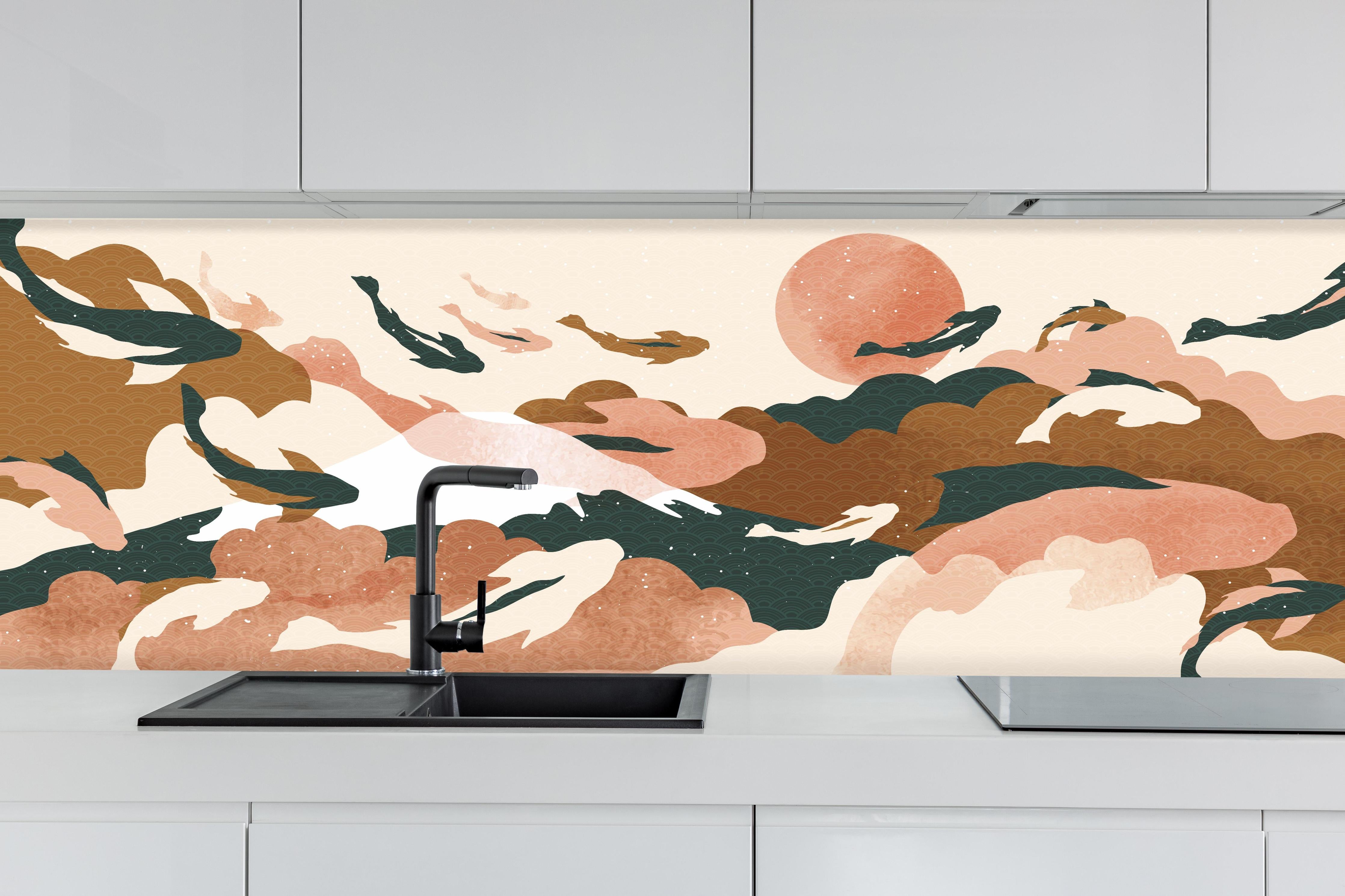 Küche - Abstrakte Landschaft in sanften Pastelltönen hinter weißen Hochglanz-Küchenregalen und schwarzem Wasserhahn