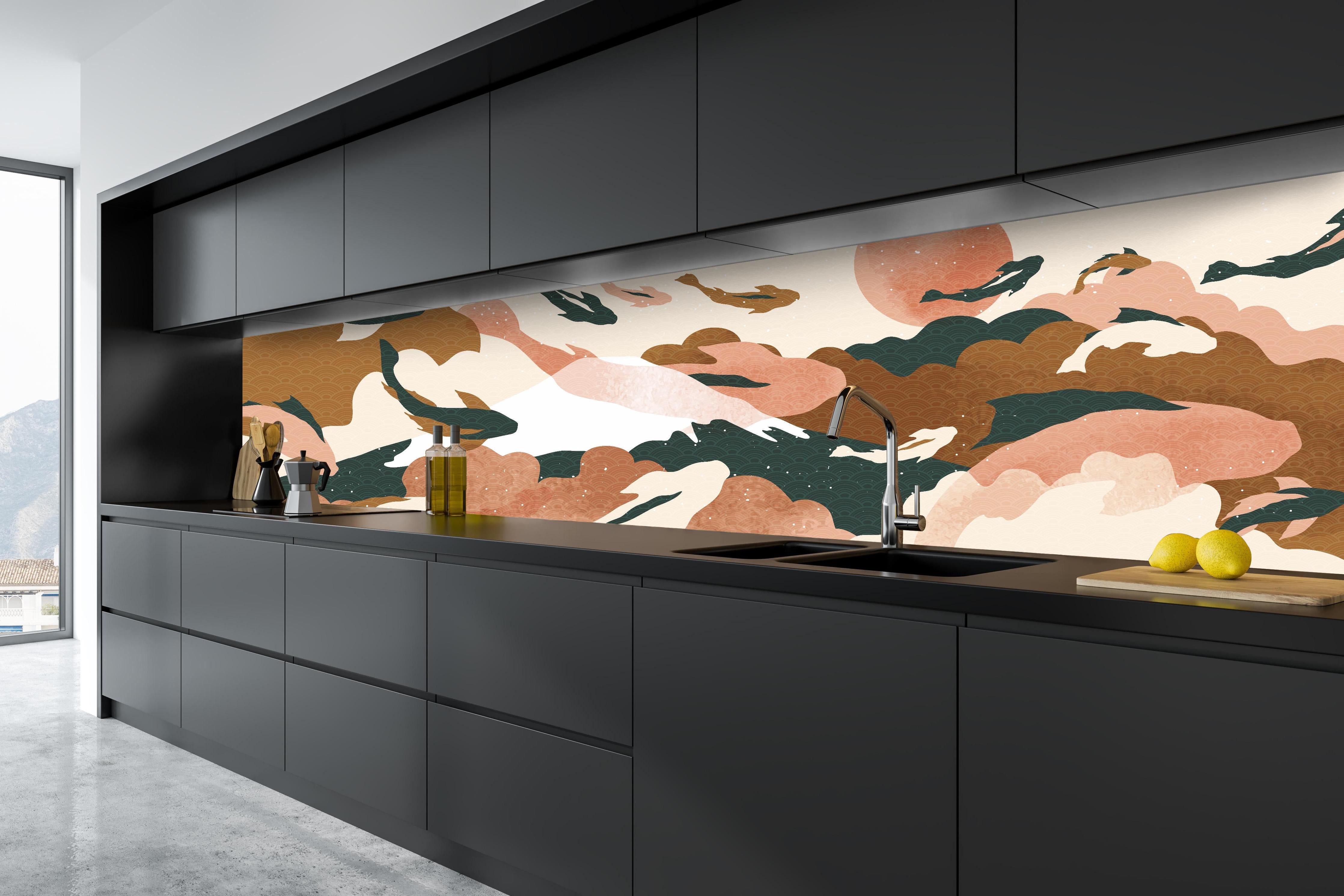 Küche - Abstrakte Landschaft in sanften Pastelltönen hinter weißen Hochglanz-Küchenregalen und schwarzem Wasserhahn